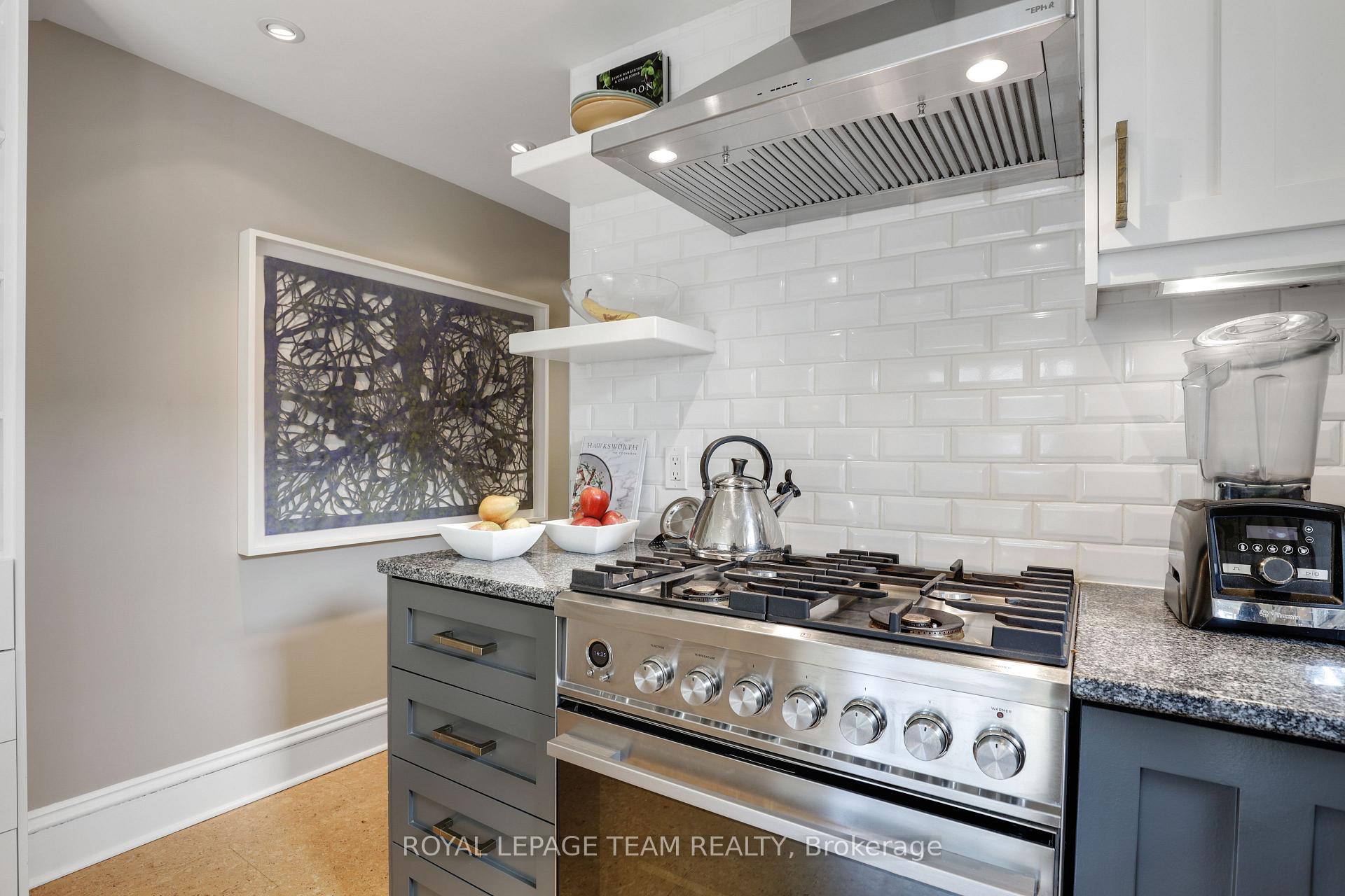 Photo 11 of 161 Mackay Street, Ottawa, New Edinburgh — HOMEH