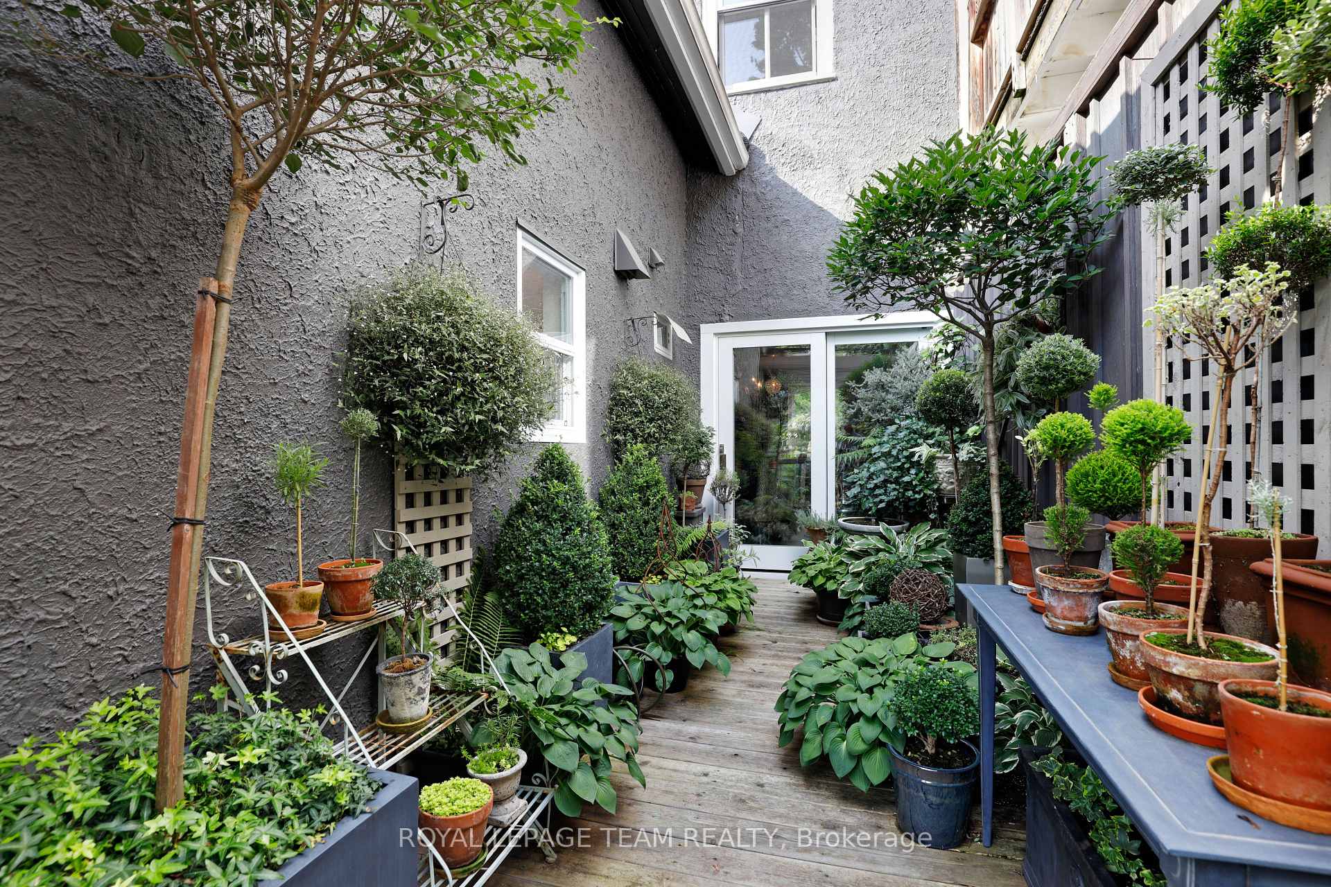 Photo 20 of 161 Mackay Street, Ottawa, New Edinburgh — HOMEH