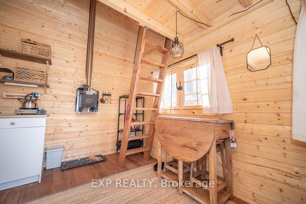 Photo 8 of 178 Maplegrove Lane, North Algona Wilberforce, North Algona/Wilberforce Twp — HOMEH
