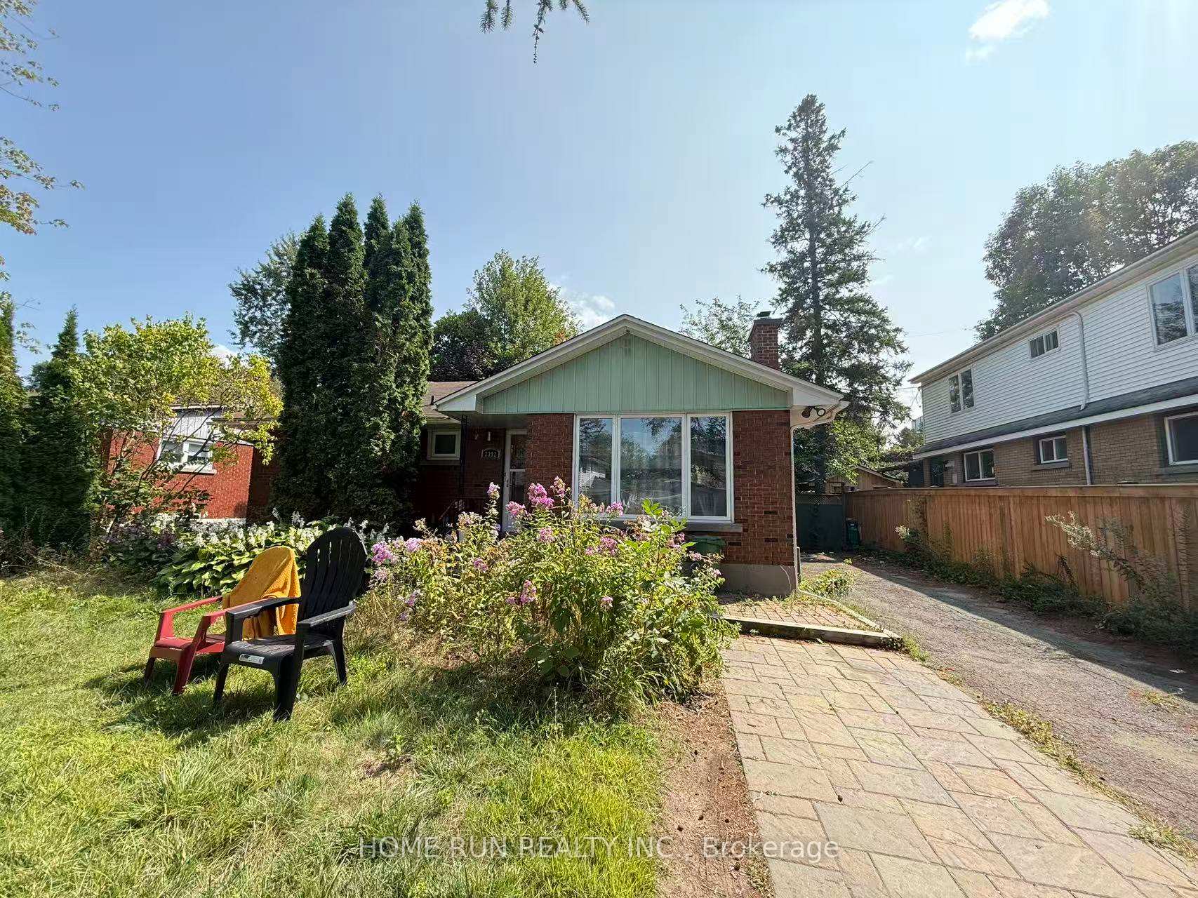 Photo 2 of Unit B, 2382 Tobin Avenue, Ottawa, Queensway Terrace South/Ridgeview — HOMEH