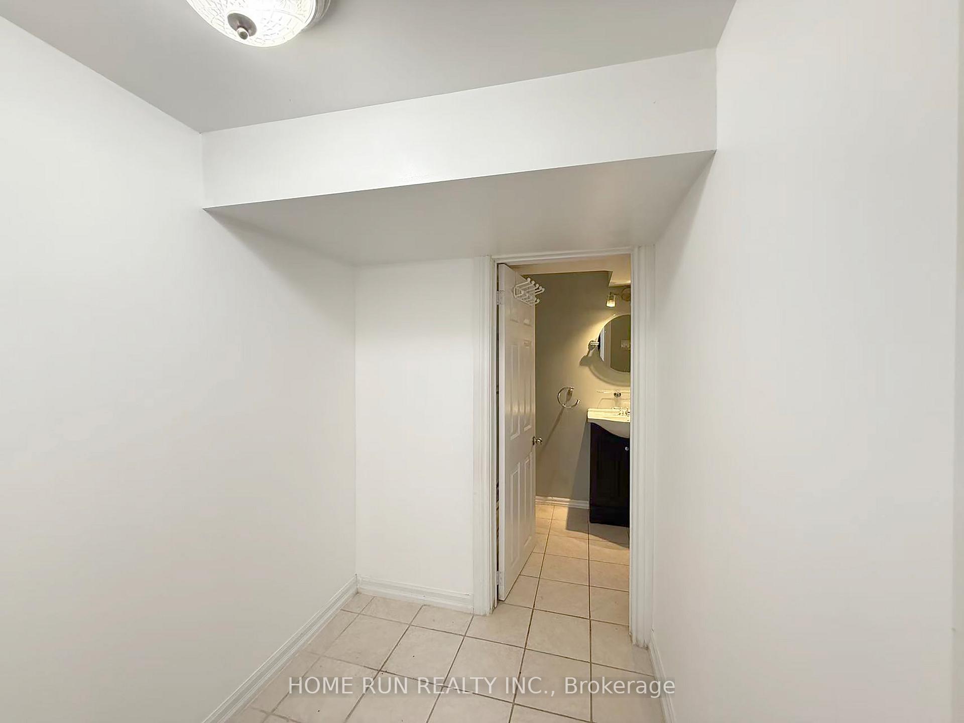 Photo 15 of Unit B, 2382 Tobin Avenue, Ottawa, Queensway Terrace South/Ridgeview — HOMEH