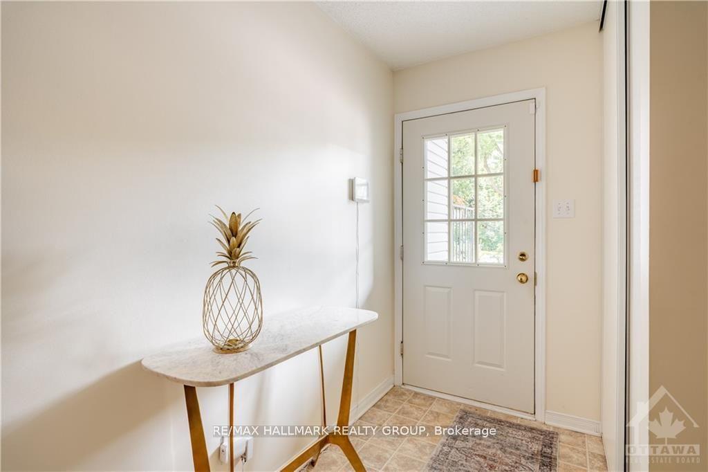 Photo 3 of 17 Seth Private, Ottawa, Carson Meadows — HOMEH
