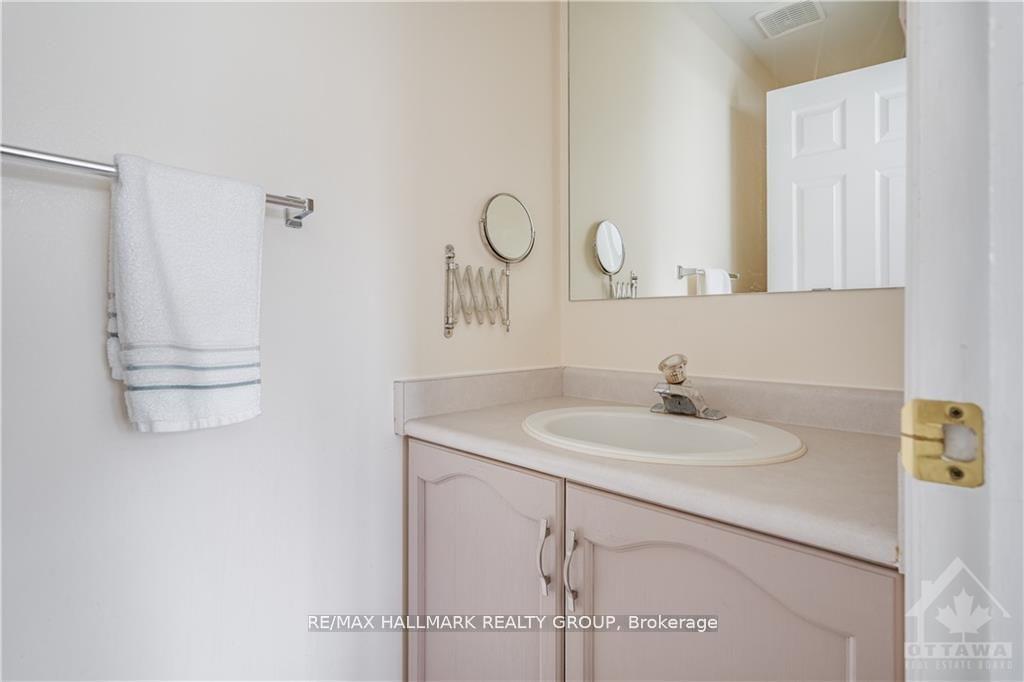 Photo 22 of 17 Seth Private, Ottawa, Carson Meadows — HOMEH
