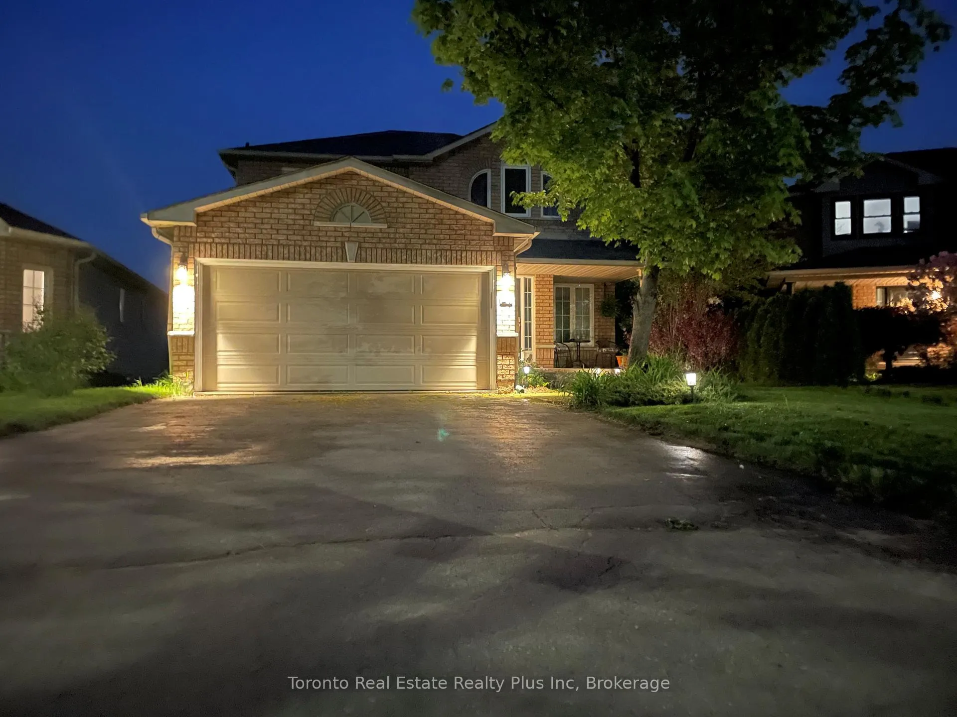 Front of 21 Nicholson Drive