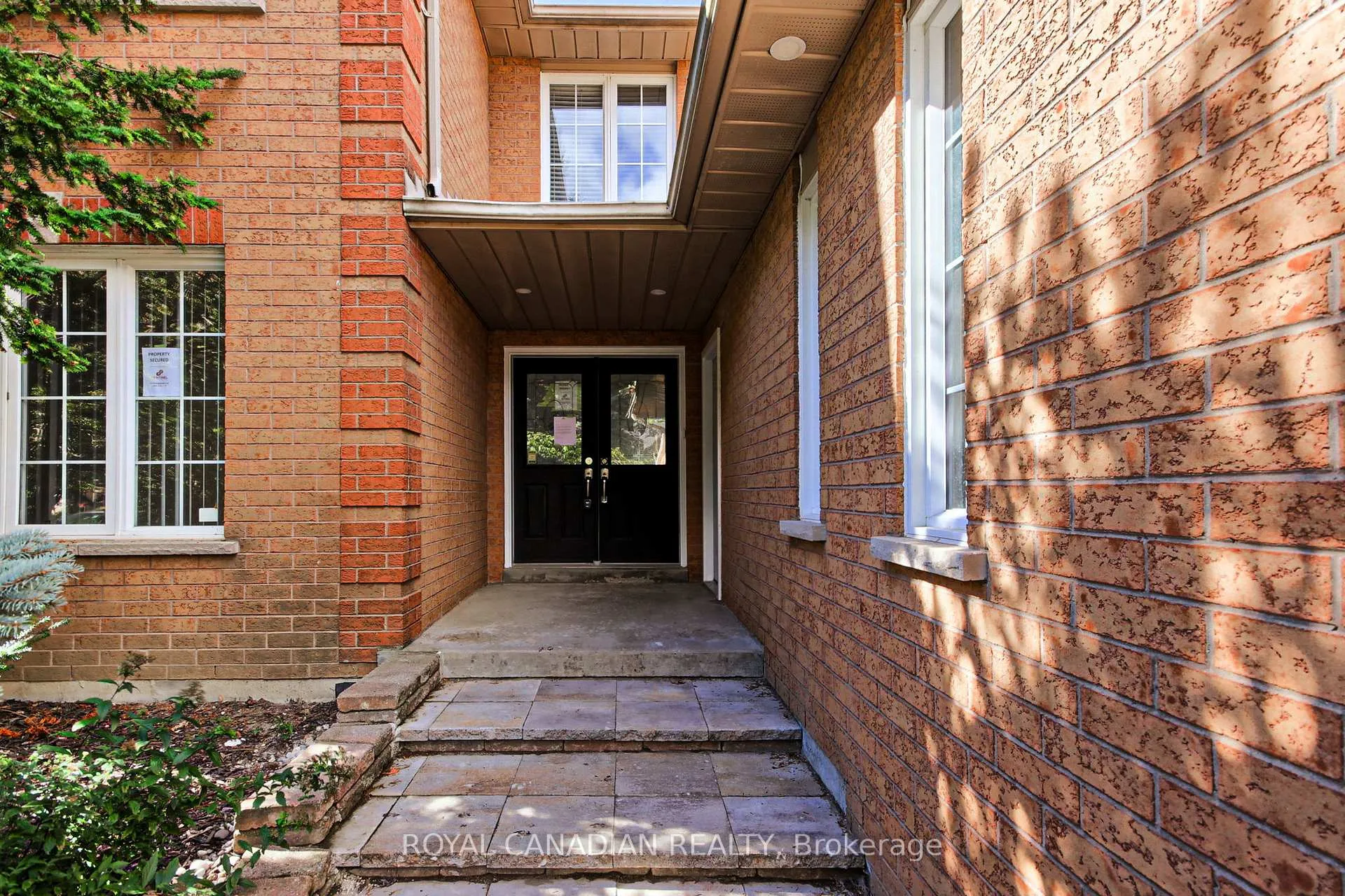Photo 3 of 175 Rhodes Circle, Newmarket, Glenway Estates — HOMEH