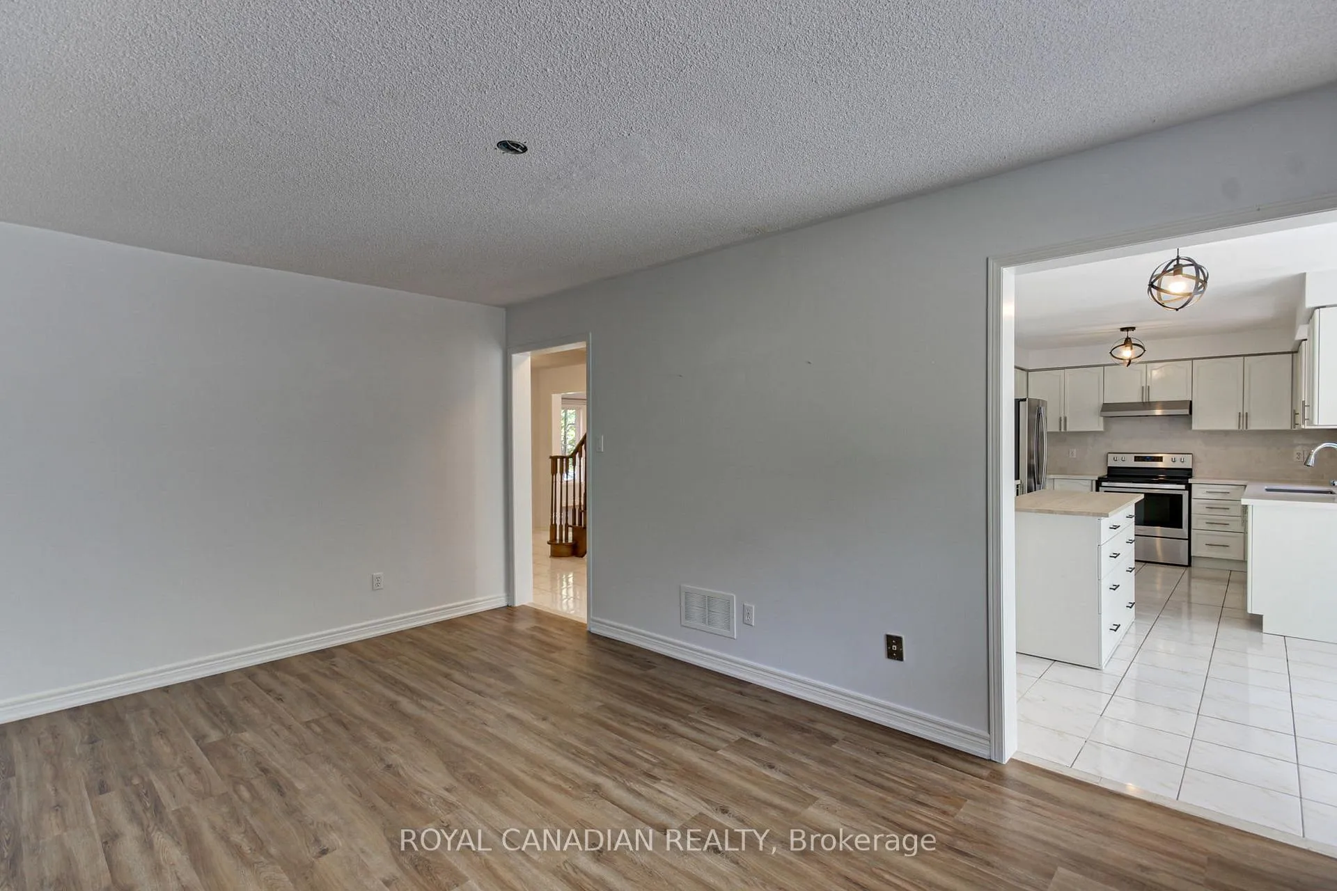 Photo 21 of 175 Rhodes Circle, Newmarket, Glenway Estates — HOMEH