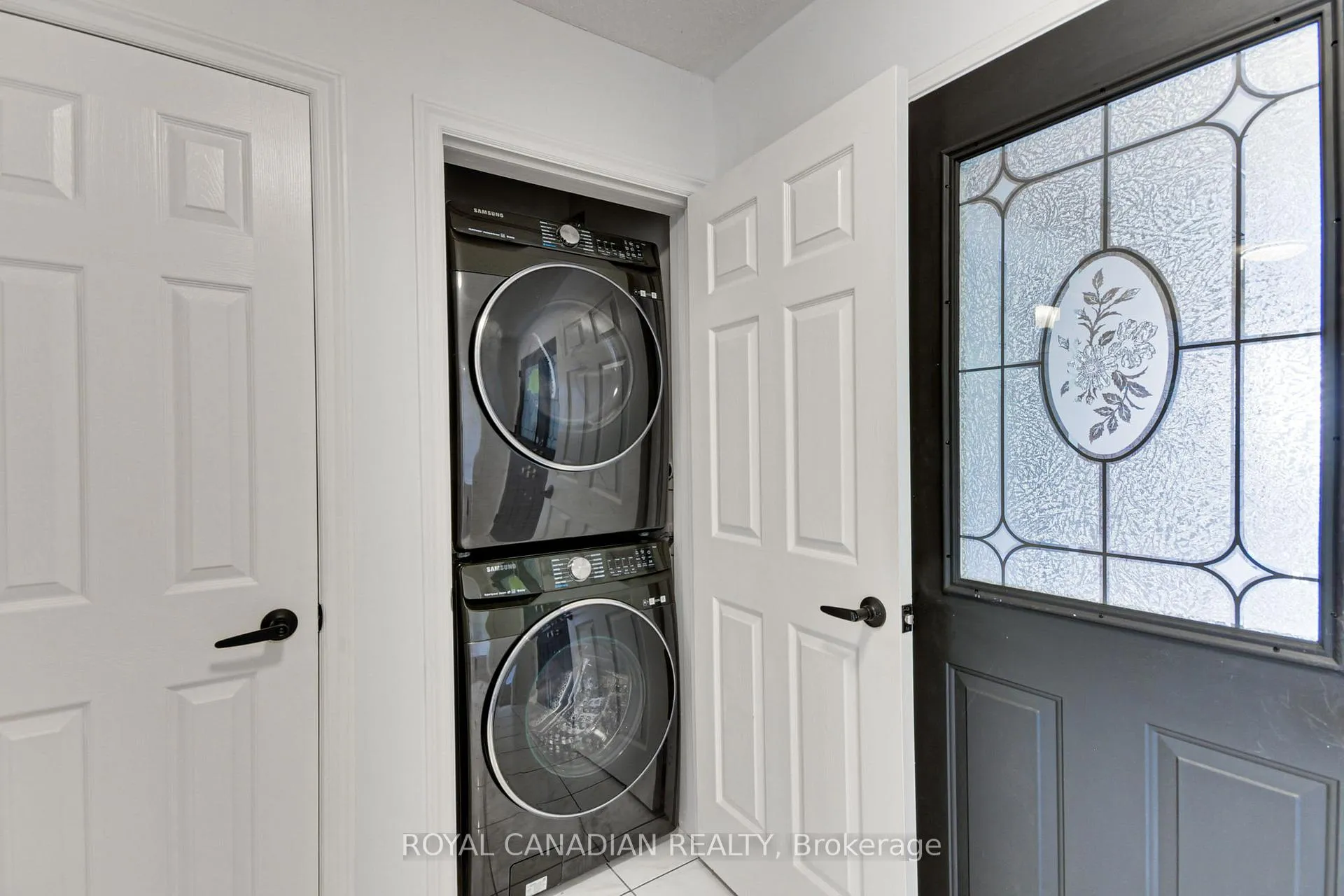 Photo 25 of 175 Rhodes Circle, Newmarket, Glenway Estates — HOMEH