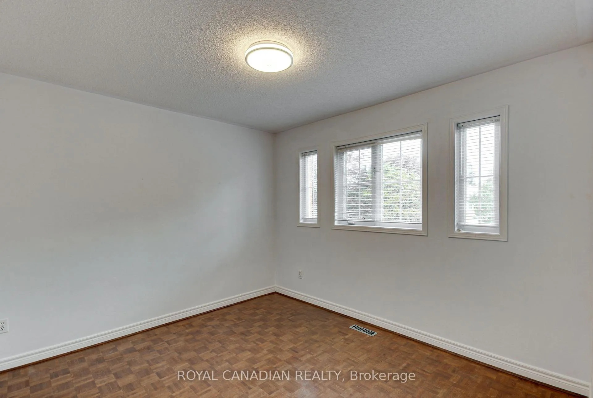 Photo 37 of 175 Rhodes Circle, Newmarket, Glenway Estates — HOMEH