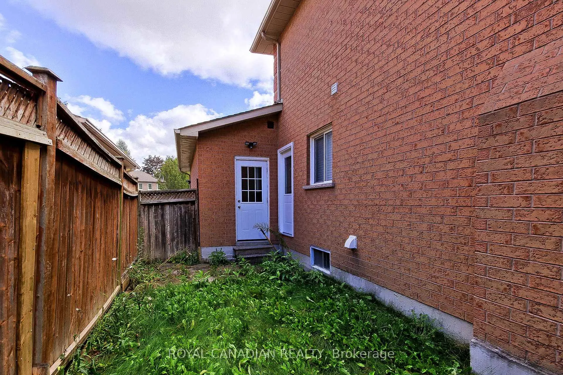 Photo 45 of 175 Rhodes Circle, Newmarket, Glenway Estates — HOMEH