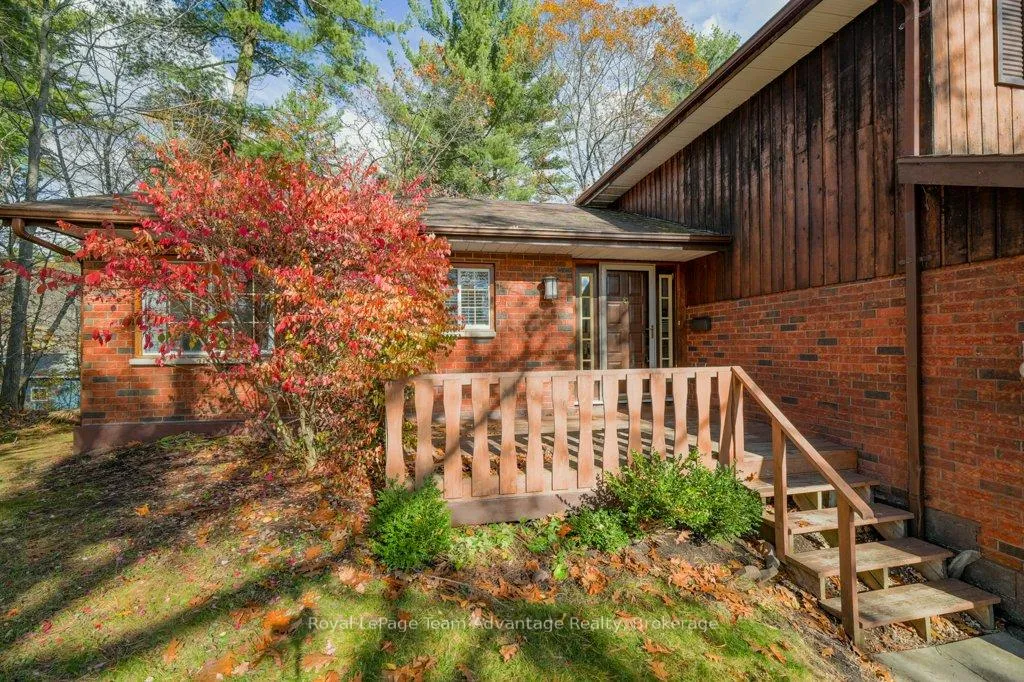 Photo 3 of 22 Virginia Heights, Parry Sound — HOMEH