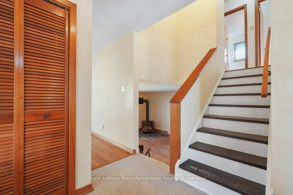 Photo 15 of 22 Virginia Heights, Parry Sound — HOMEH
