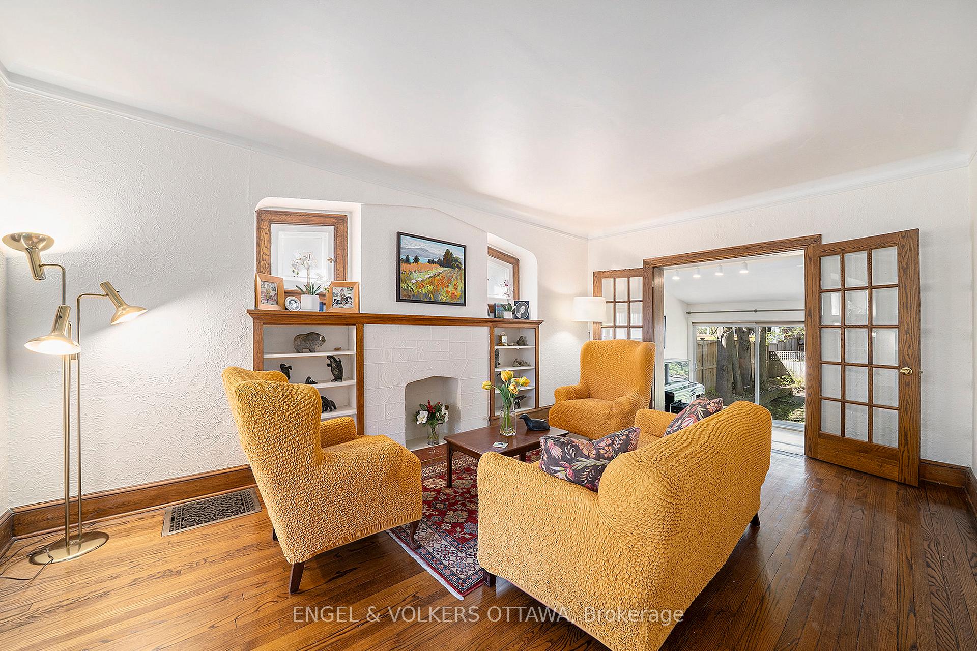 Photo 9 of 131 Acacia Avenue, Ottawa, Lindenlea — HOMEH