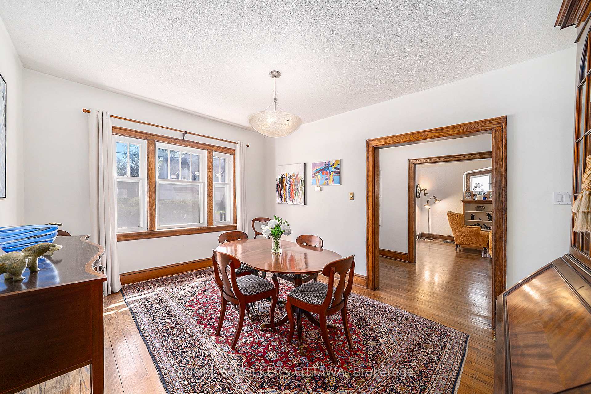 Photo 10 of 131 Acacia Avenue, Ottawa, Lindenlea — HOMEH