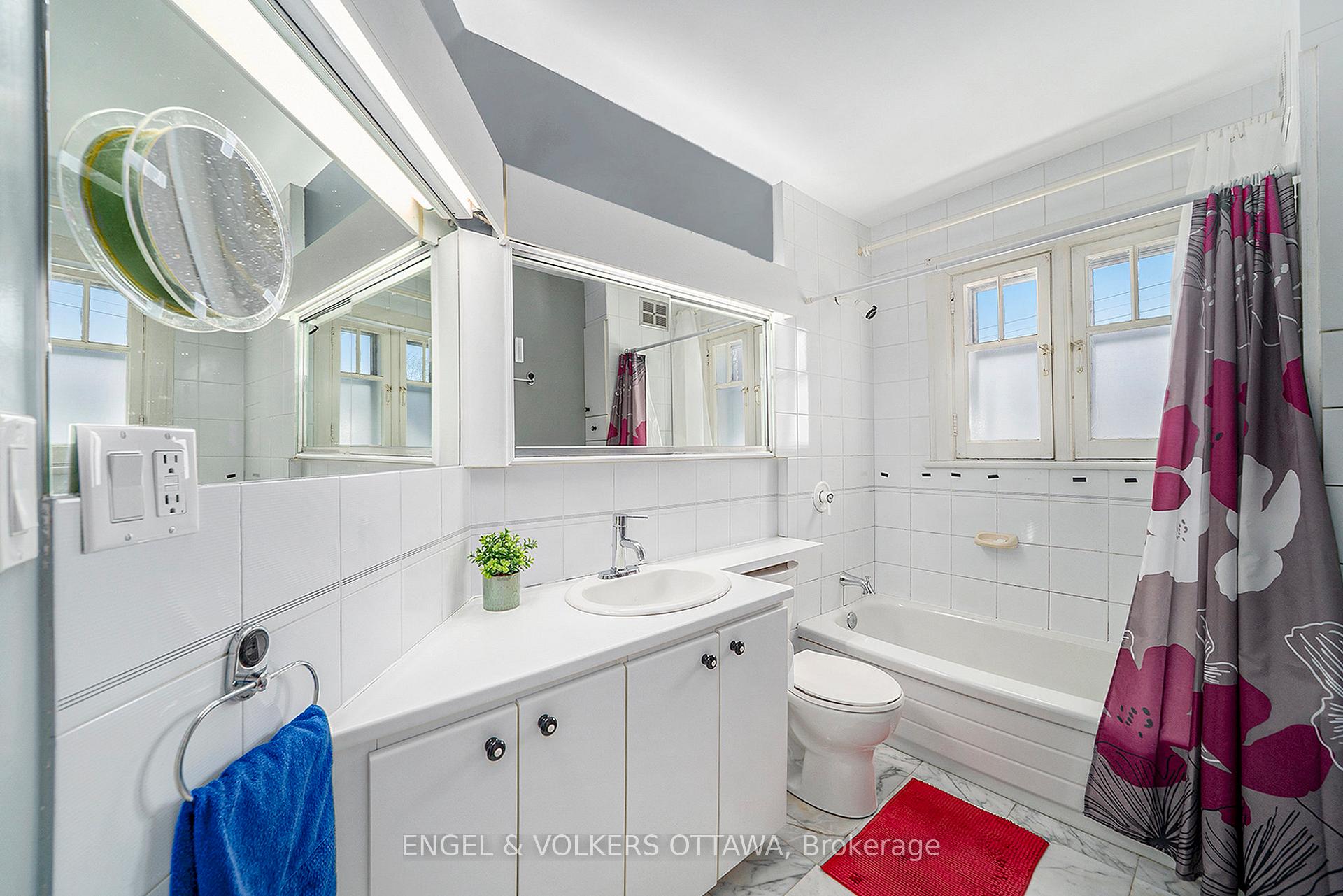 Photo 25 of 131 Acacia Avenue, Ottawa, Lindenlea — HOMEH
