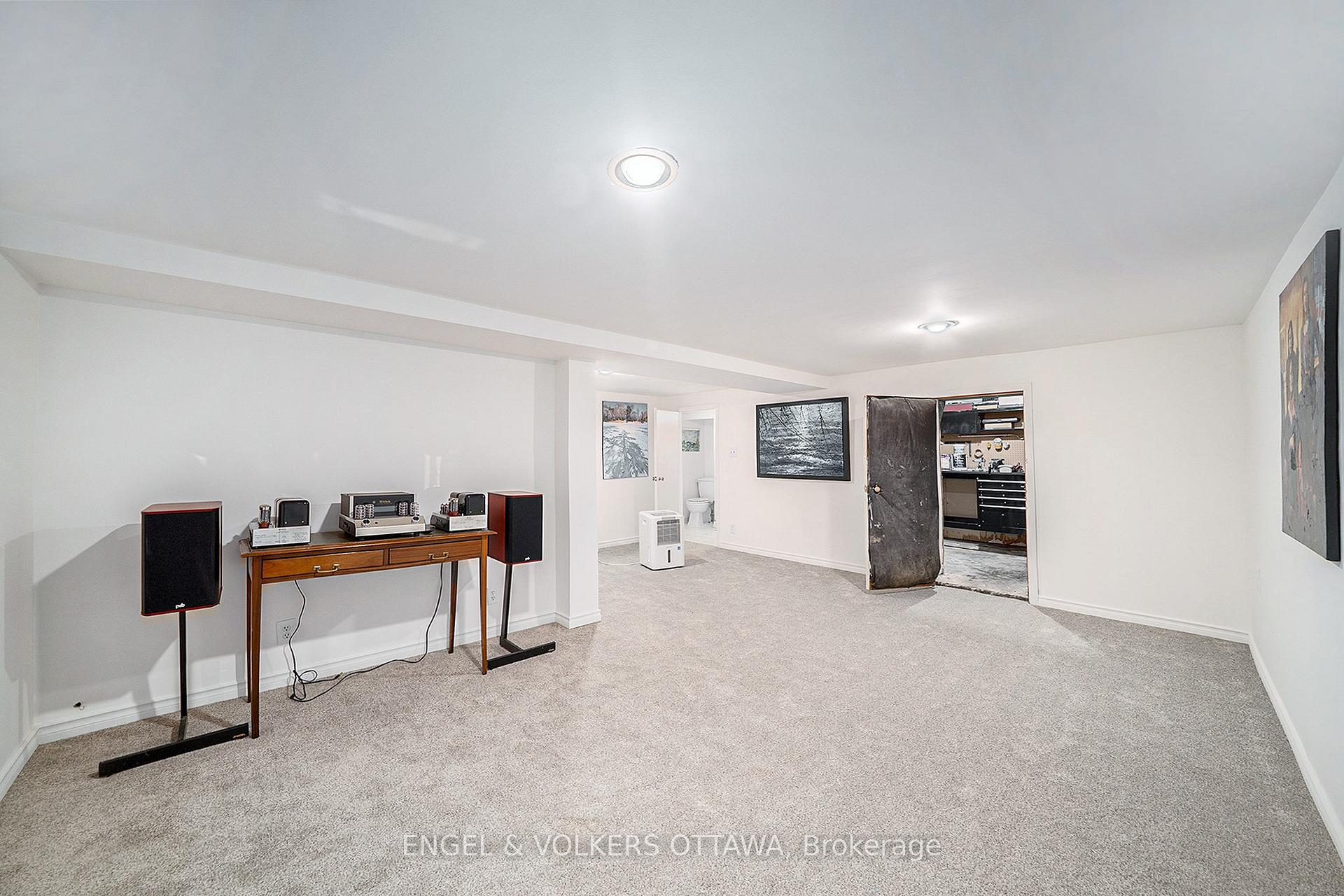 Photo 29 of 131 Acacia Avenue, Ottawa, Lindenlea — HOMEH