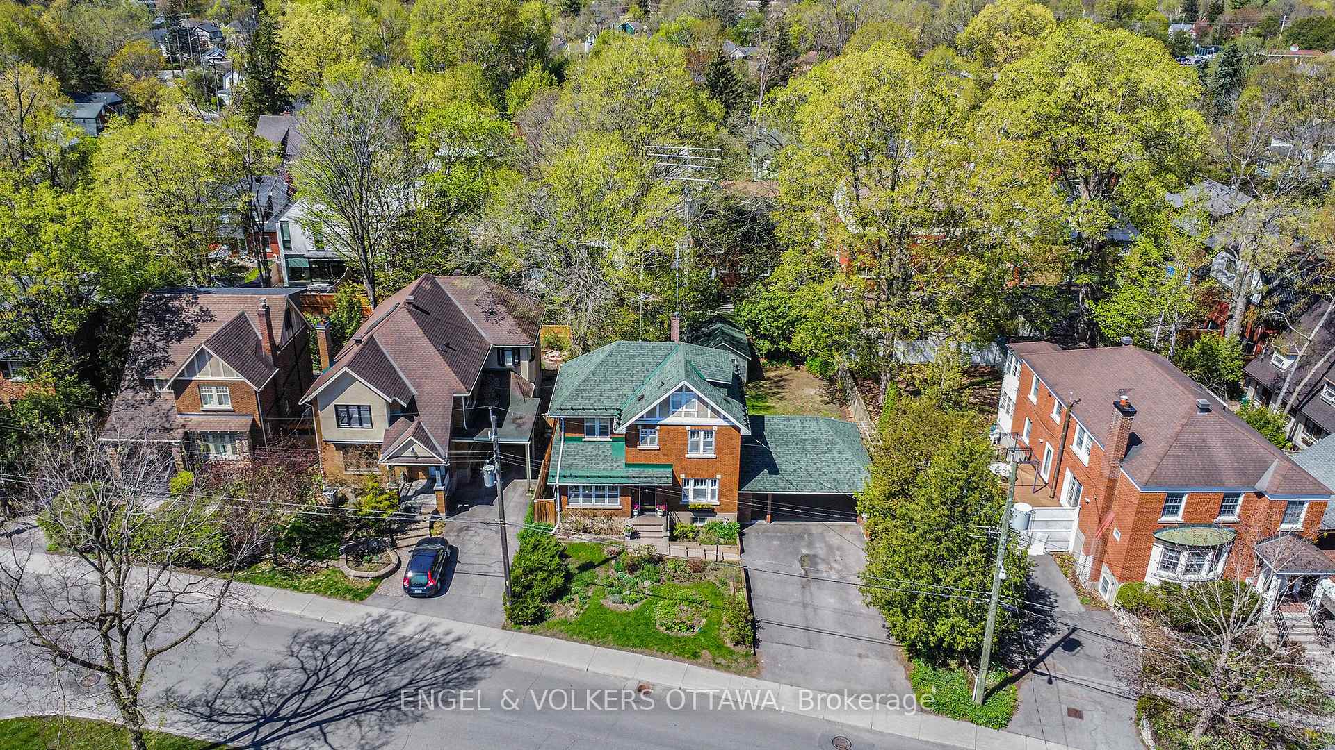 Photo 40 of 131 Acacia Avenue, Ottawa, Lindenlea — HOMEH