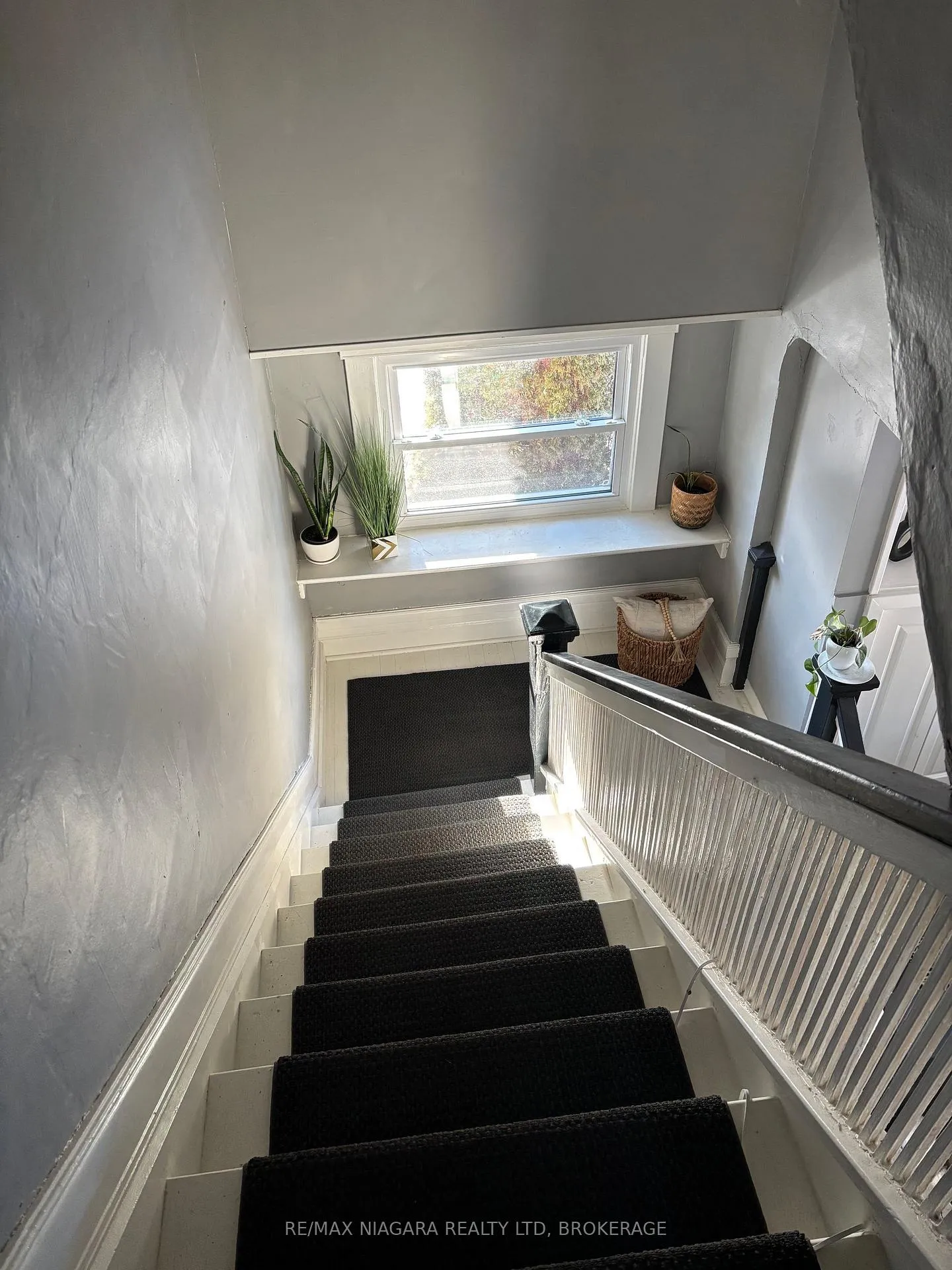 Photo 12 of 4766 Ryerson Crescent, Niagara Falls, Downtown — HOMEH