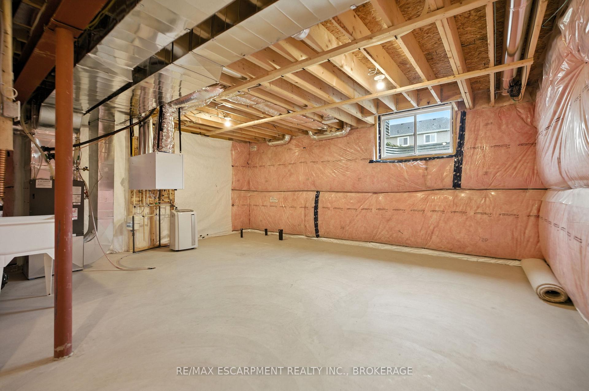 Photo 27 of 25 Saffron Way, Pelham, Fonthill — HOMEH