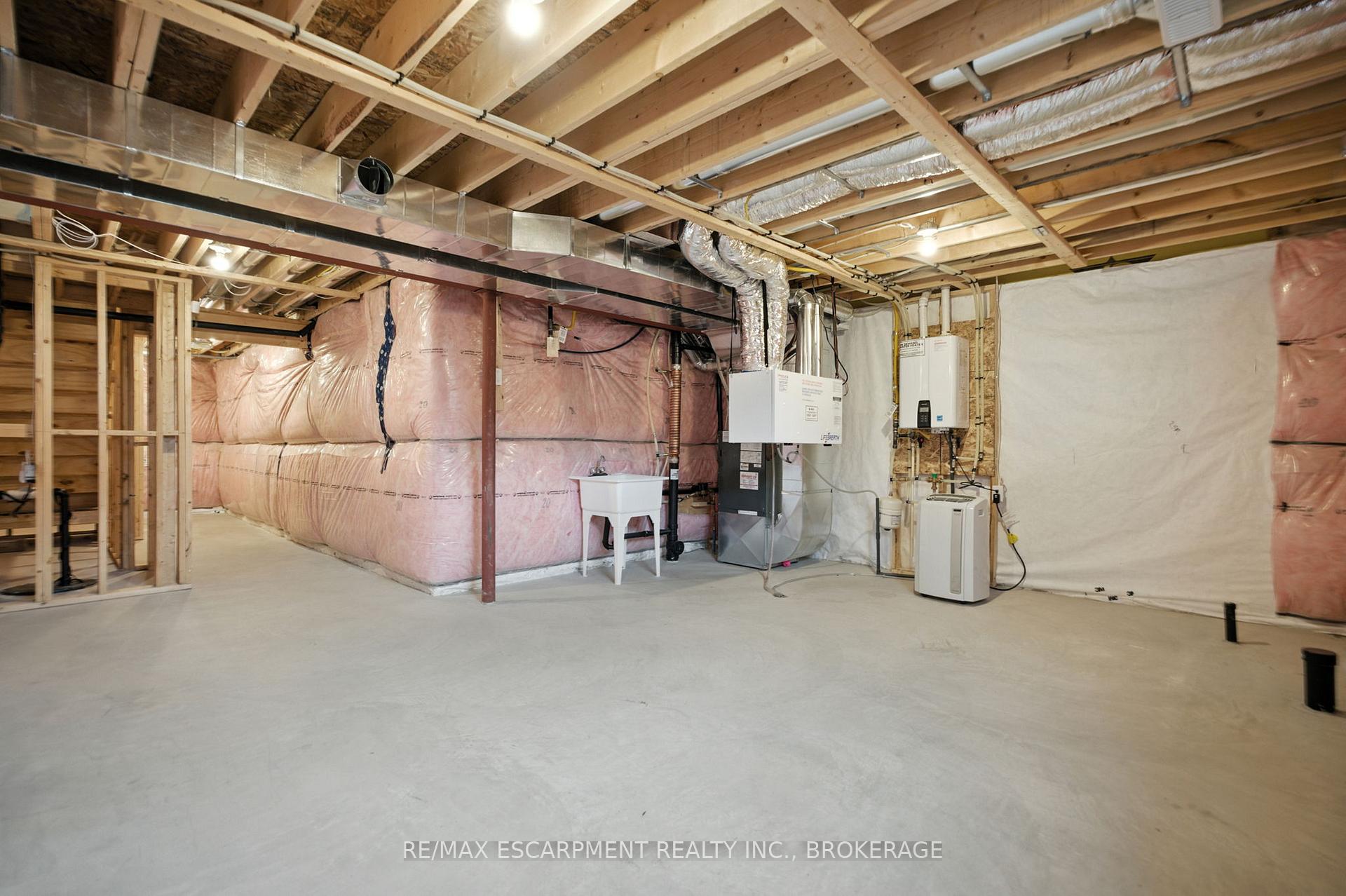 Photo 28 of 25 Saffron Way, Pelham, Fonthill — HOMEH