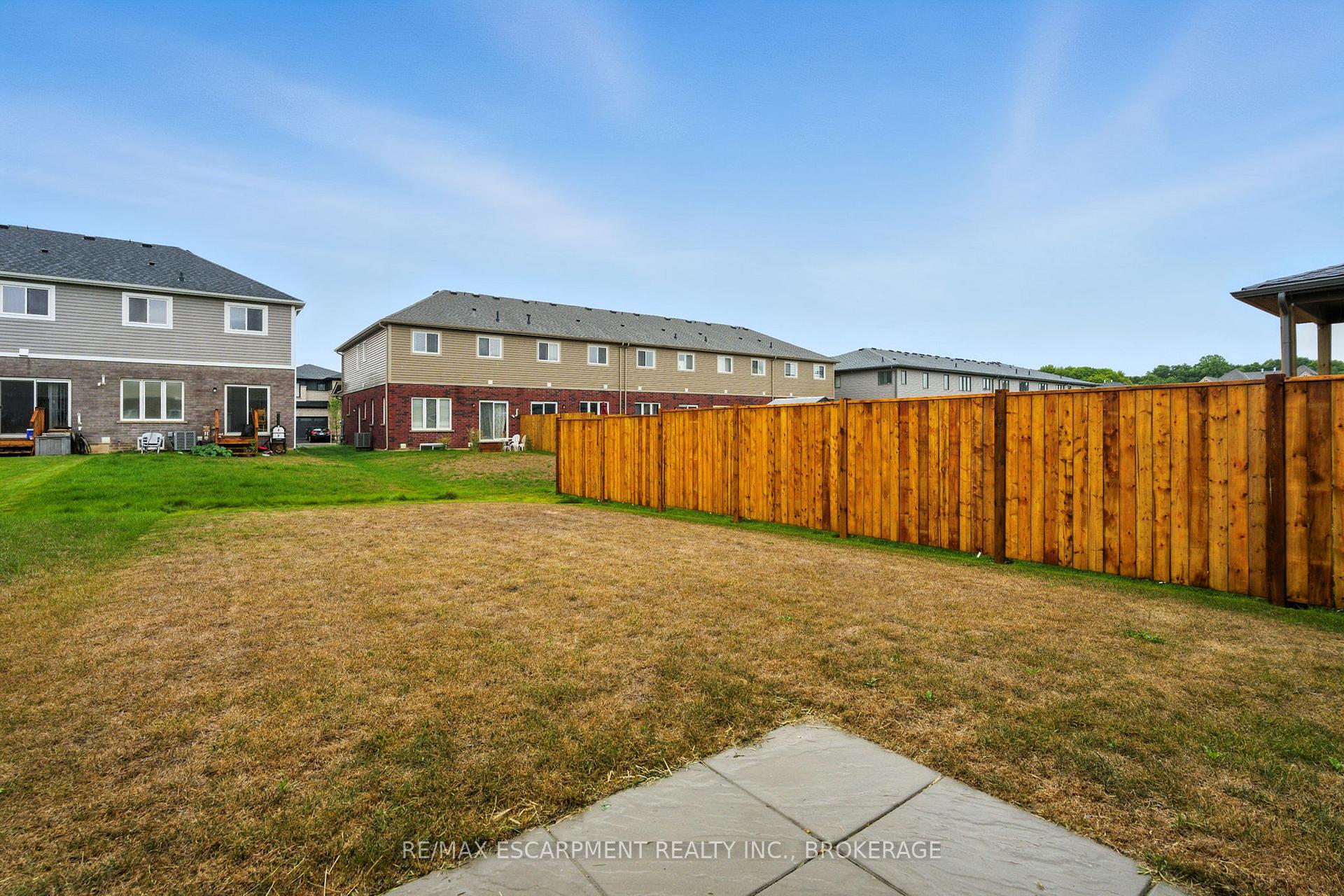 Photo 29 of 25 Saffron Way, Pelham, Fonthill — HOMEH
