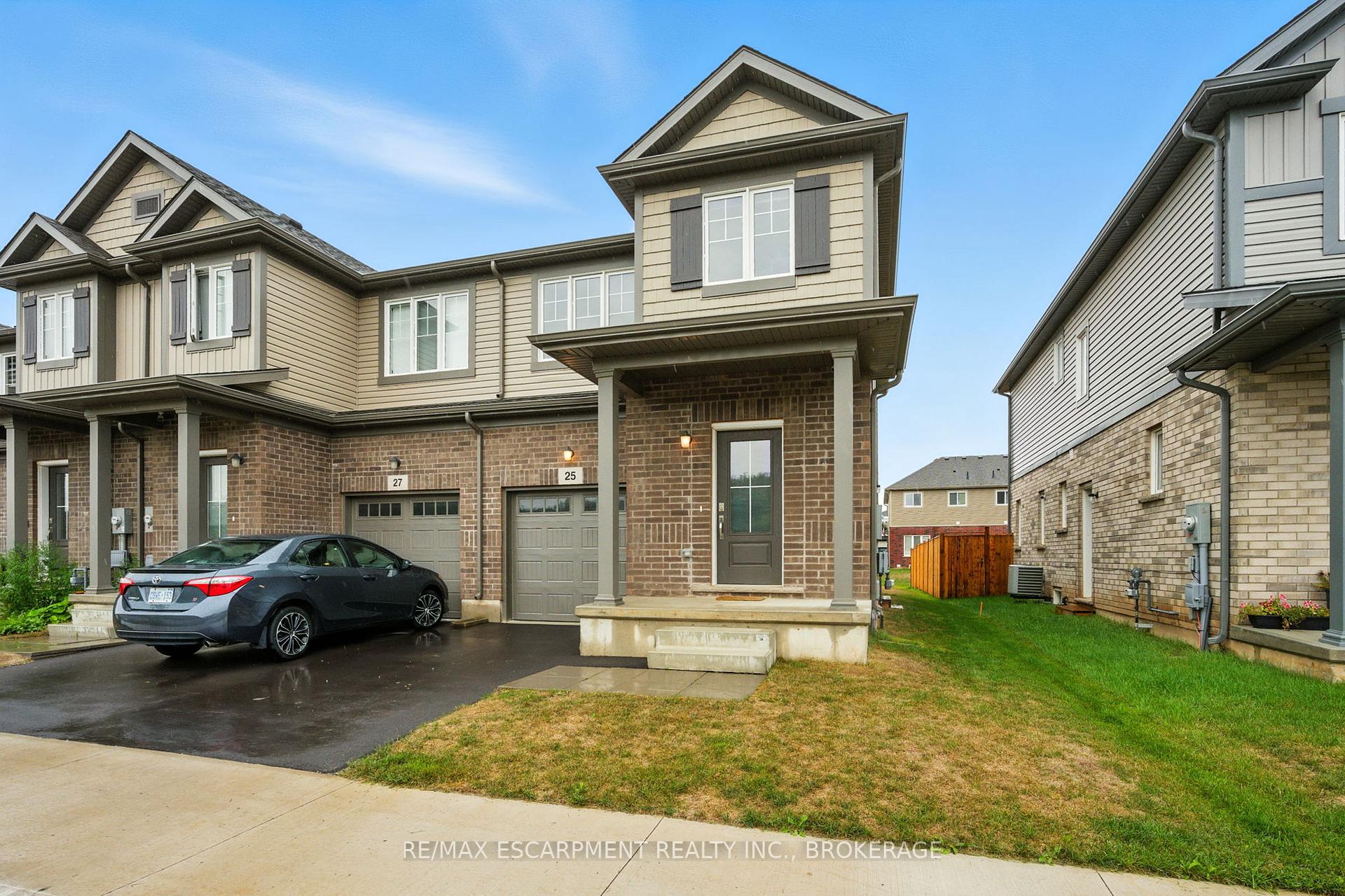Photo 33 of 25 Saffron Way, Pelham, Fonthill — HOMEH