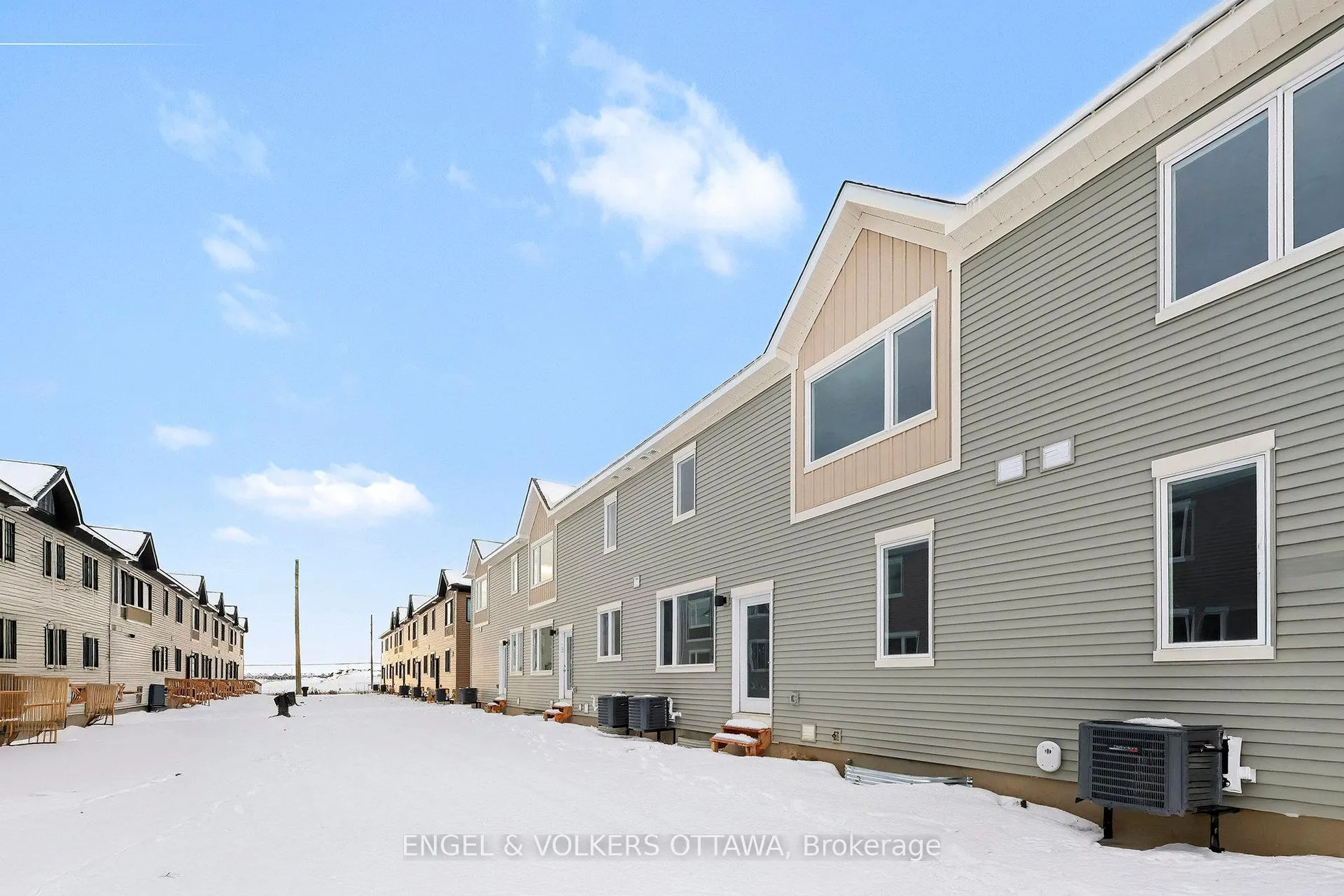 Photo 12 of 414 Broadcast Avenue, Ottawa, Avalon West — HOMEH