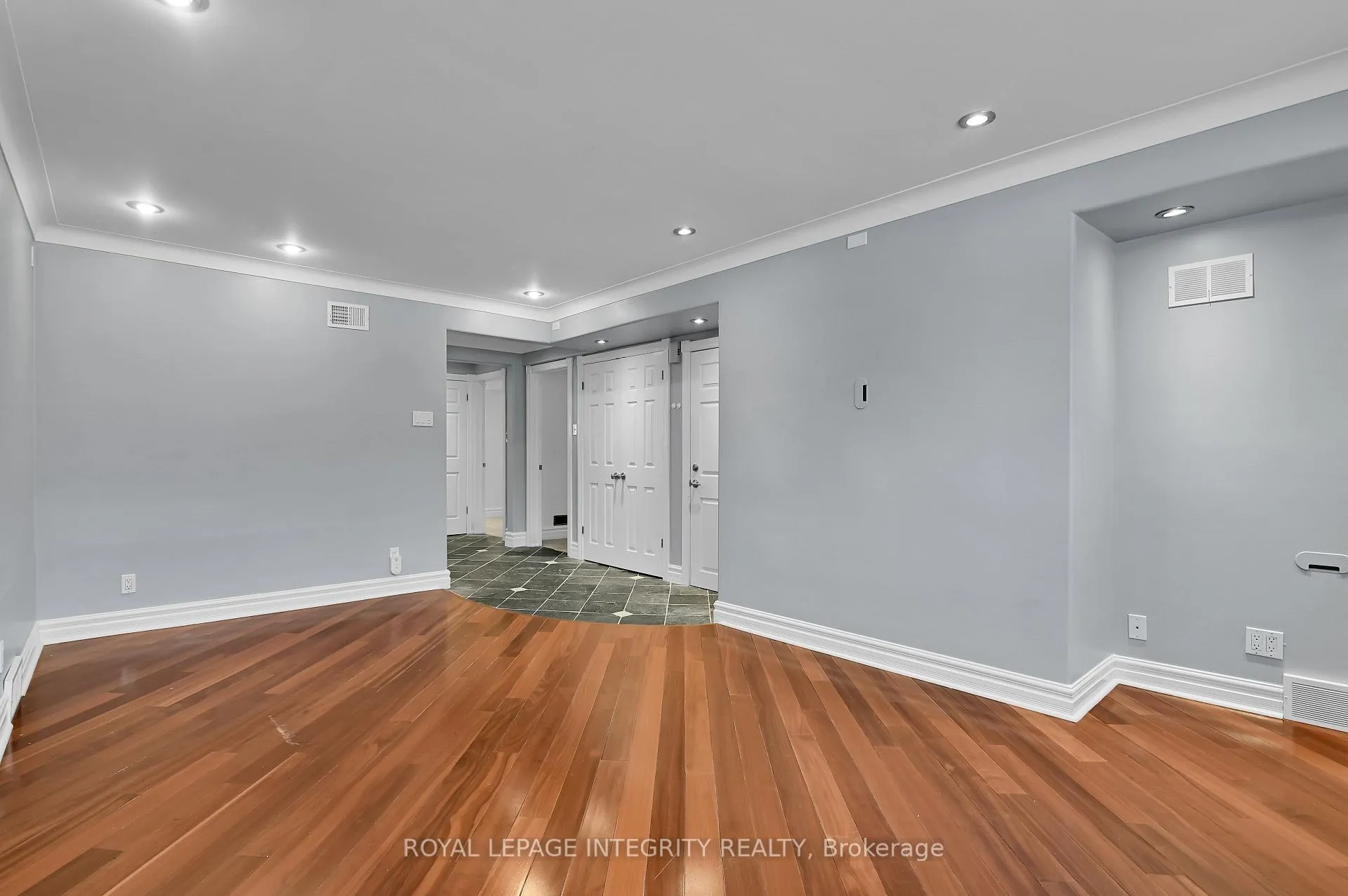 Photo 10 of Unit B, 193 Glynn Avenue, Ottawa, Overbrook/Castle Heights — HOMEH