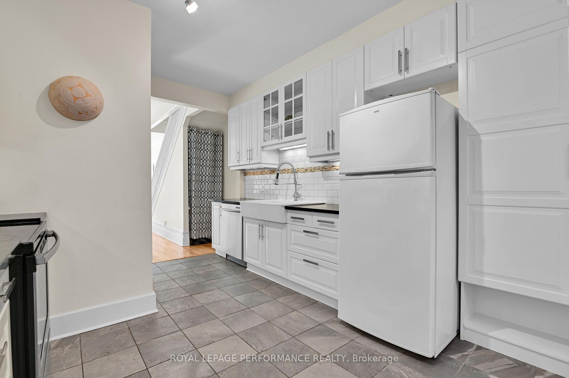 Photo 16 of 372 Mackay Street, Ottawa, Lindenlea — HOMEH