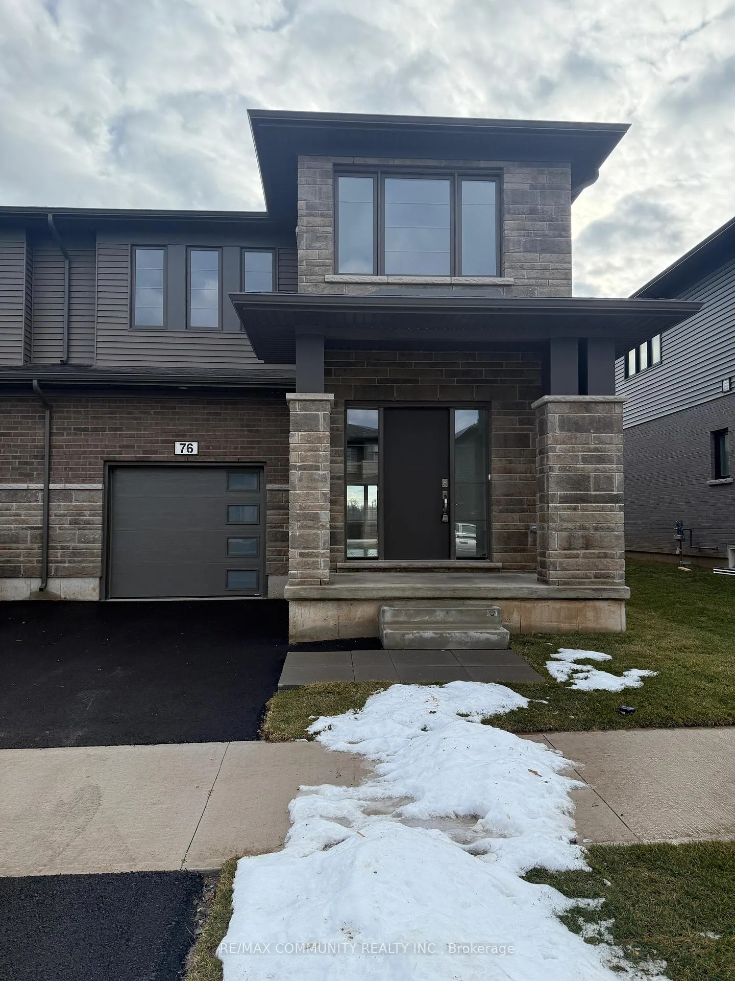 Photo 1 of 76 Acacia Road, Pelham, Fonthill — HOMEH