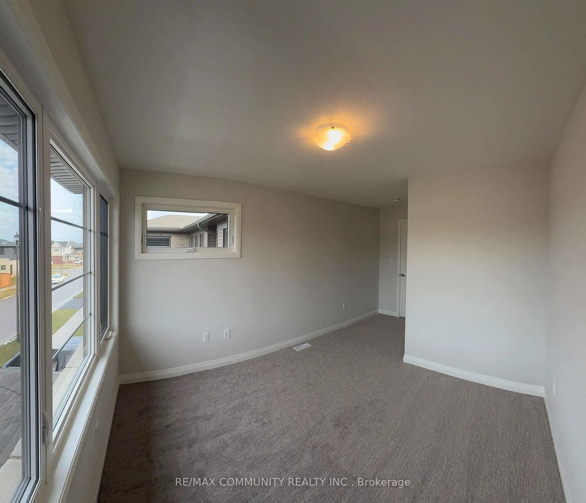 Photo 14 of 76 Acacia Road, Pelham, Fonthill — HOMEH