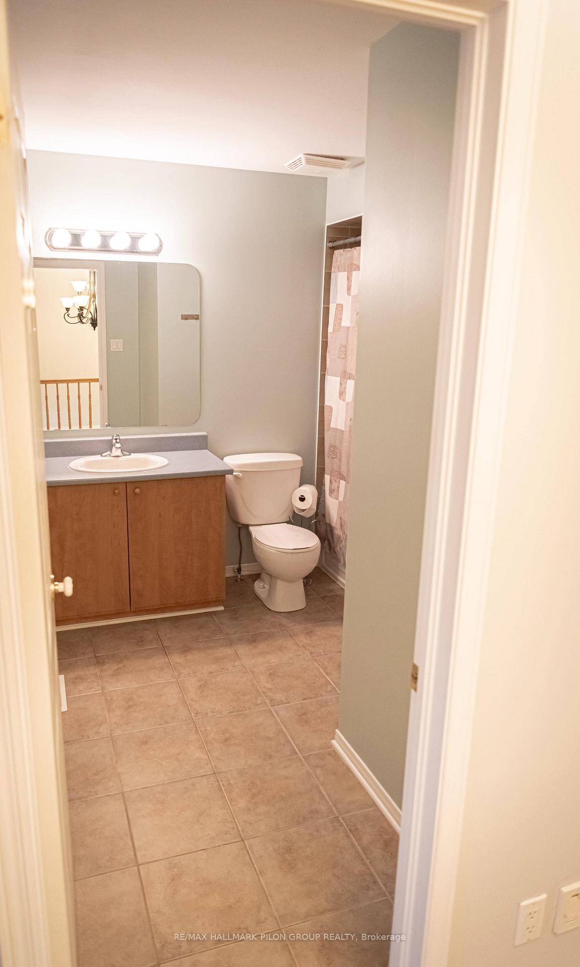 Photo 12 of 2077 Bergamot Circle, Ottawa, Springridge/East Village — HOMEH
