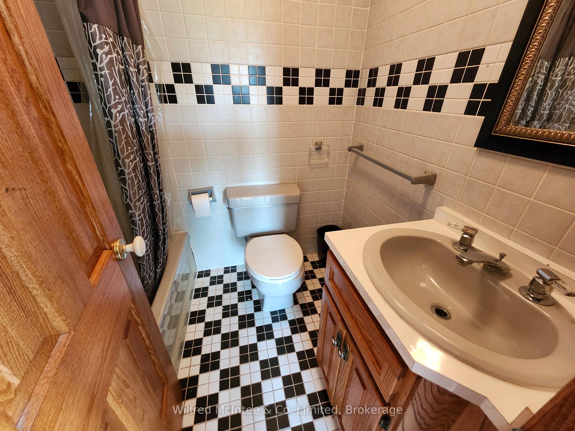 Photo 17 of 75 Mary Street, North Huron, Wingham — HOMEH