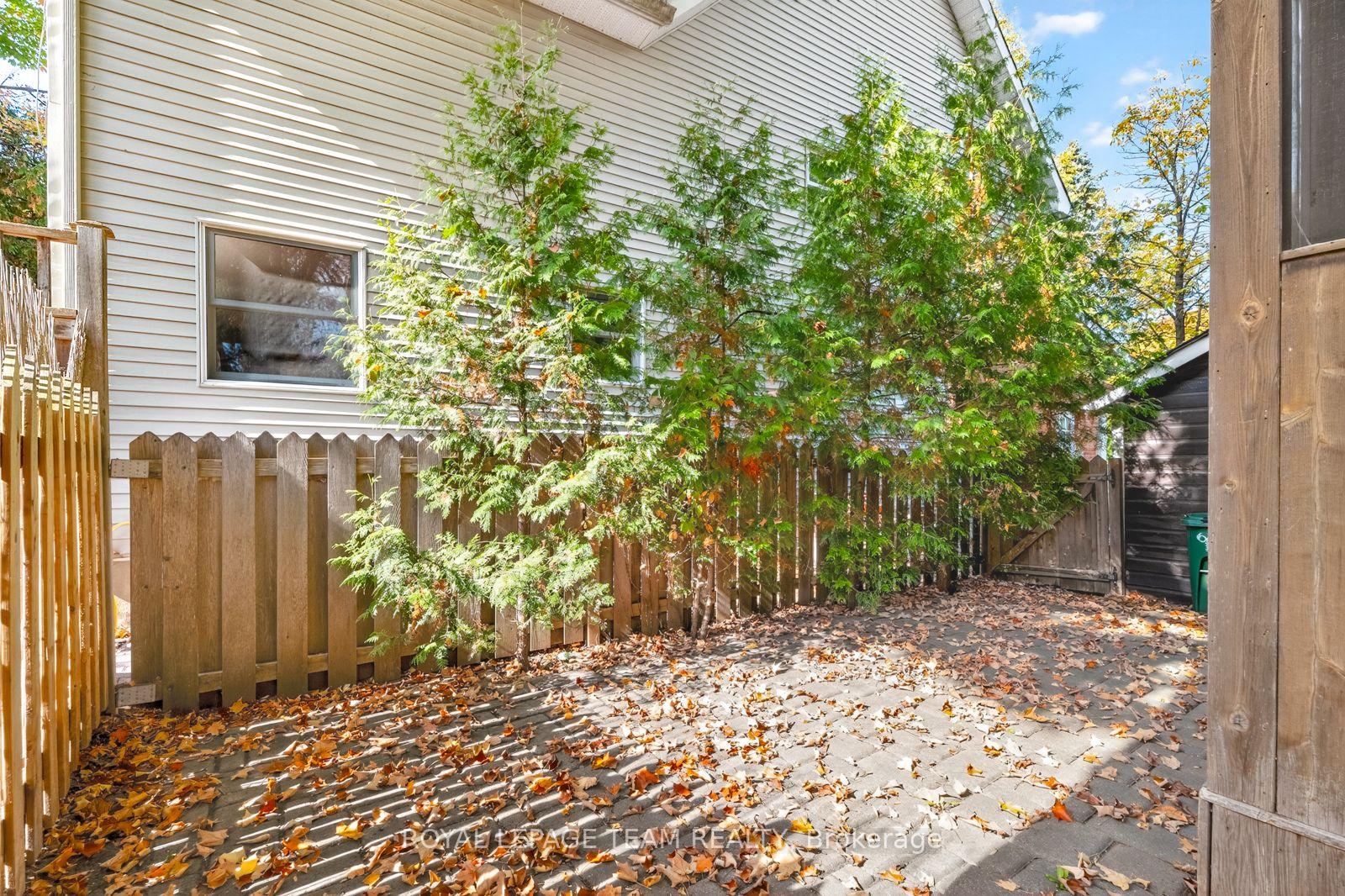 Photo 17 of 100 Maple Lane, Ottawa, Lindenlea — HOMEH
