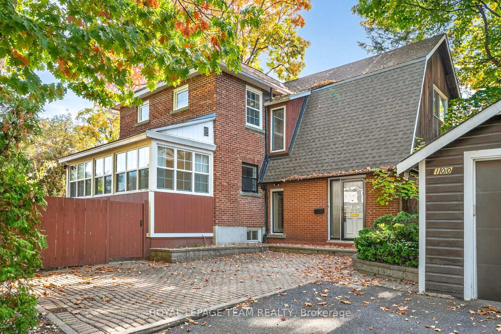Photo 18 of 100 Maple Lane, Ottawa, Lindenlea — HOMEH