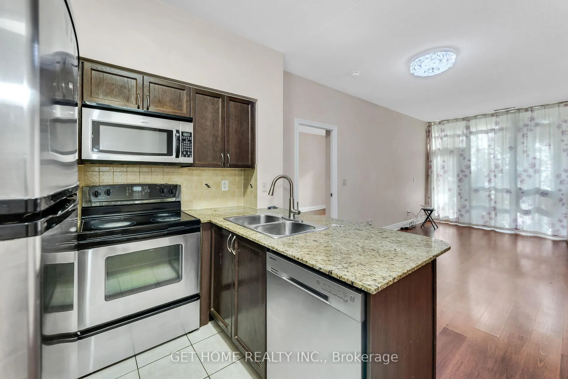 Photo 12 of Unit 101, 30 Clegg Road, Markham, Unionville — HOMEH