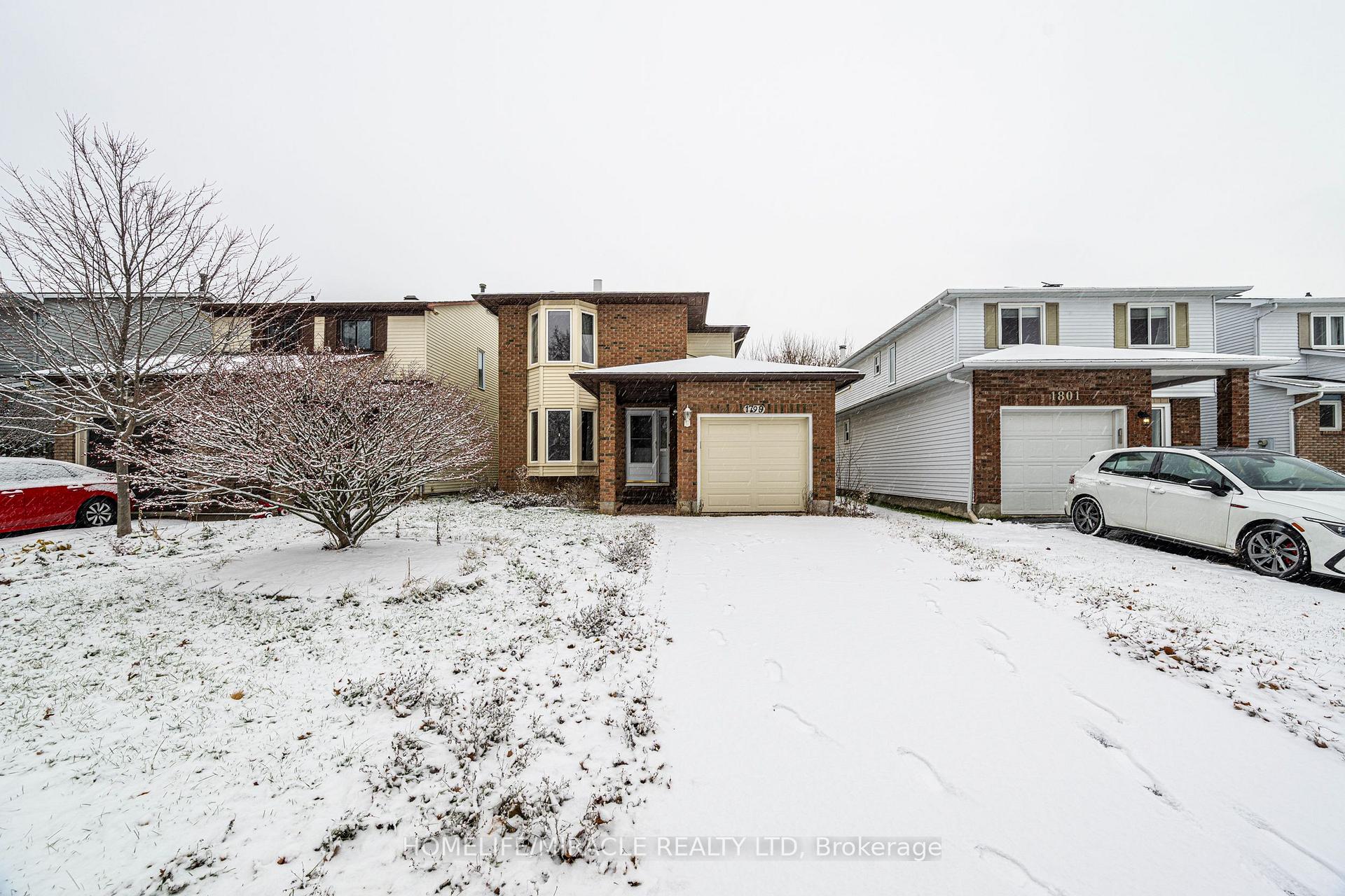 Photo 3 of 1799 Bromont Way, Ottawa, Chateauneuf — HOMEH