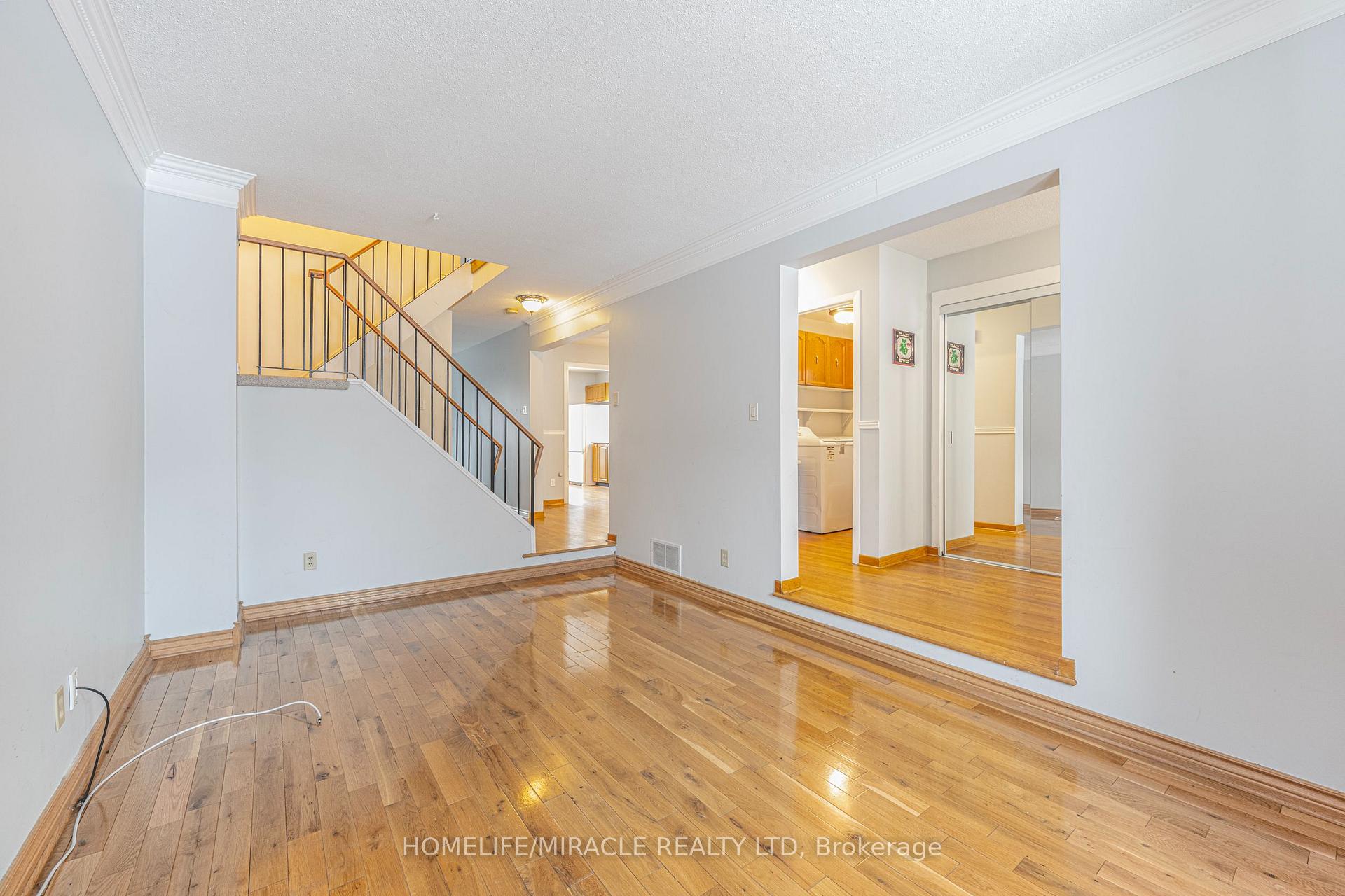 Photo 8 of 1799 Bromont Way, Ottawa, Chateauneuf — HOMEH