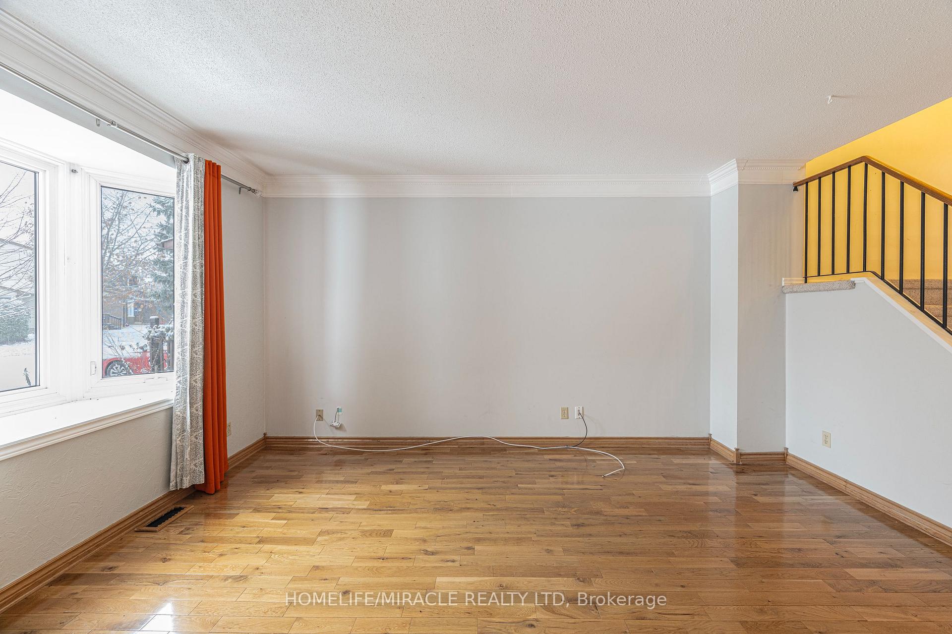 Photo 10 of 1799 Bromont Way, Ottawa, Chateauneuf — HOMEH