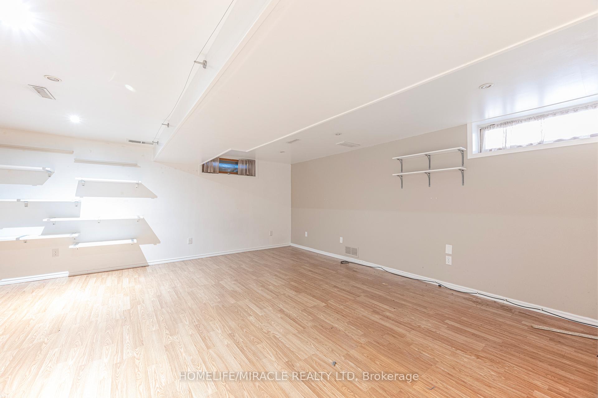 Photo 19 of 1799 Bromont Way, Ottawa, Chateauneuf — HOMEH