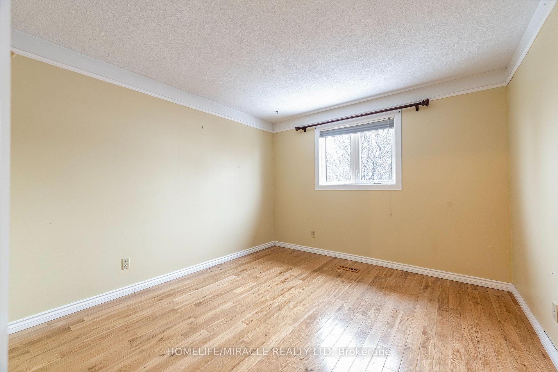 Photo 22 of 1799 Bromont Way, Ottawa, Chateauneuf — HOMEH