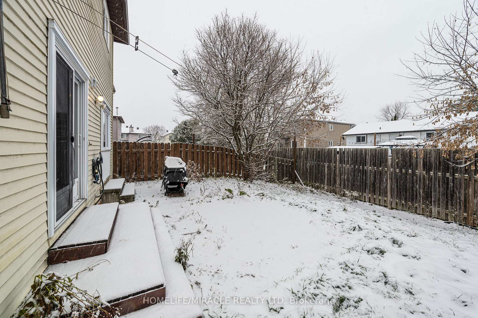 Photo 35 of 1799 Bromont Way, Ottawa, Chateauneuf — HOMEH