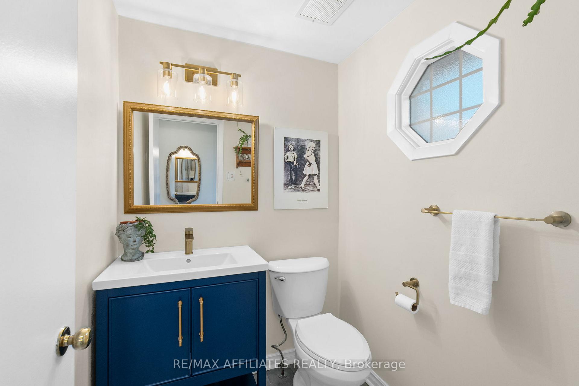 Photo 5 of 1301 Cornell Street, Ottawa, Redwood Park — HOMEH