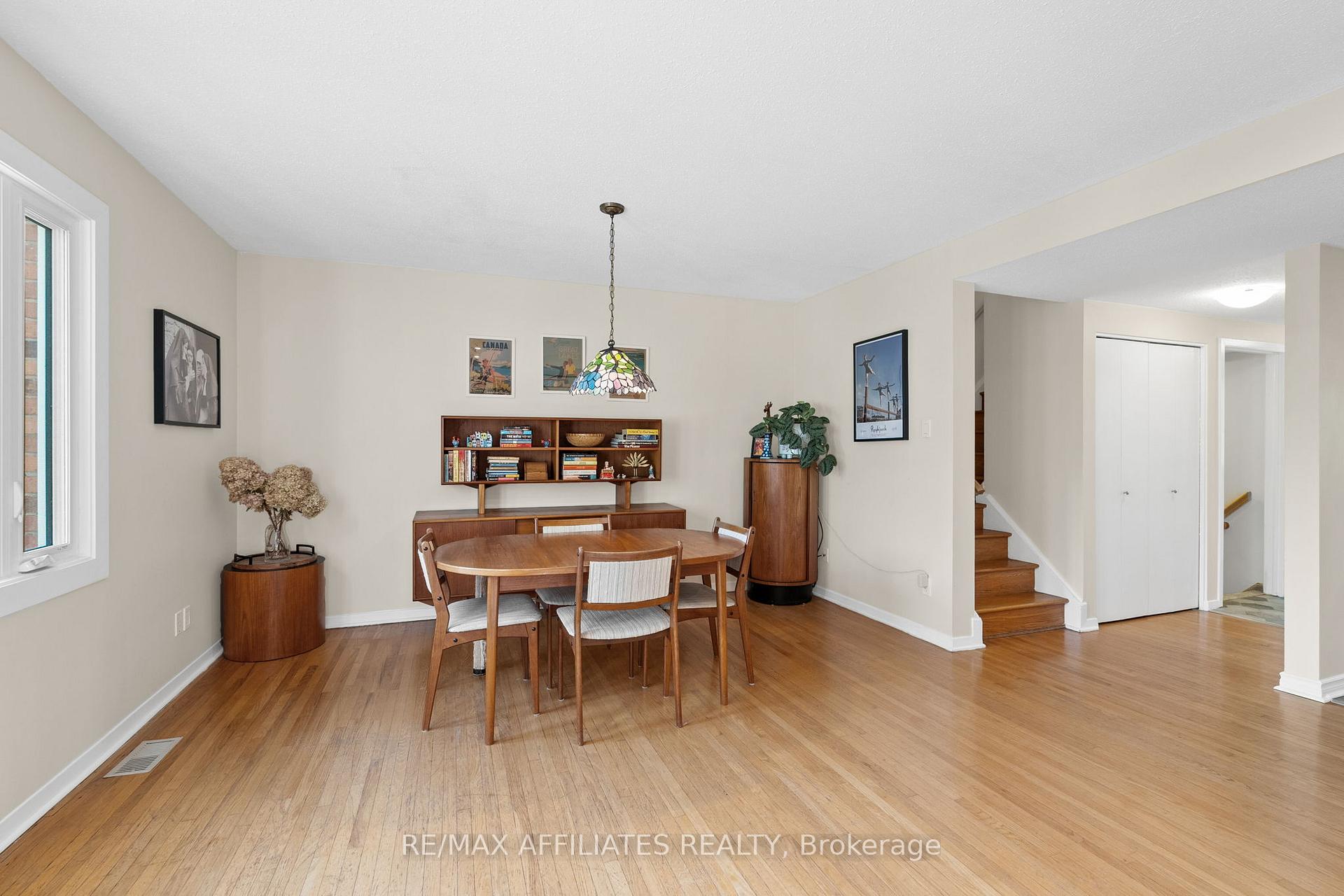 Photo 14 of 1301 Cornell Street, Ottawa, Redwood Park — HOMEH