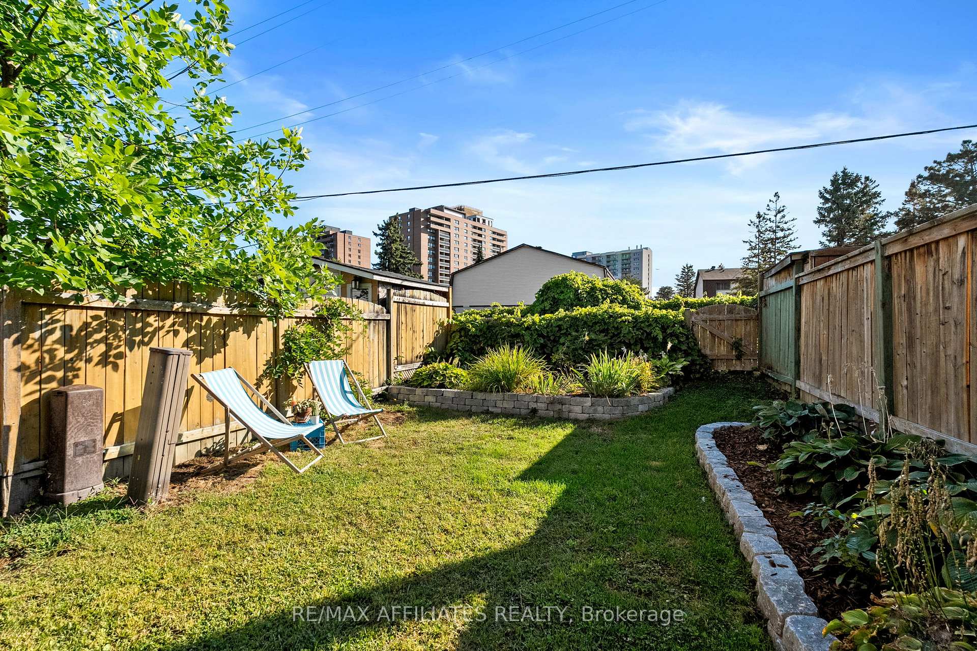 Photo 32 of 1301 Cornell Street, Ottawa, Redwood Park — HOMEH
