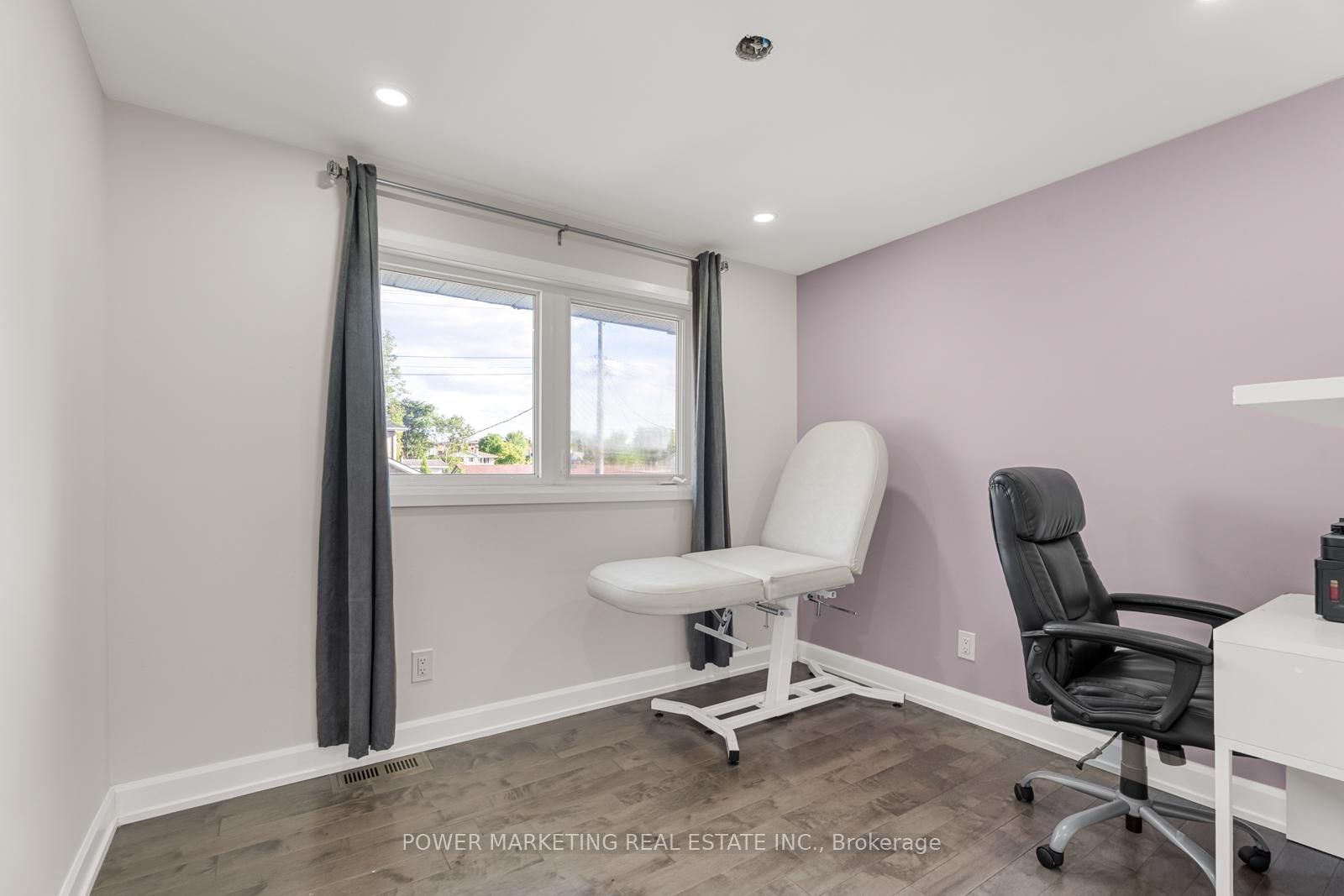 Photo 18 of 2714 Hickson Crescent, Ottawa, Redwood Park — HOMEH