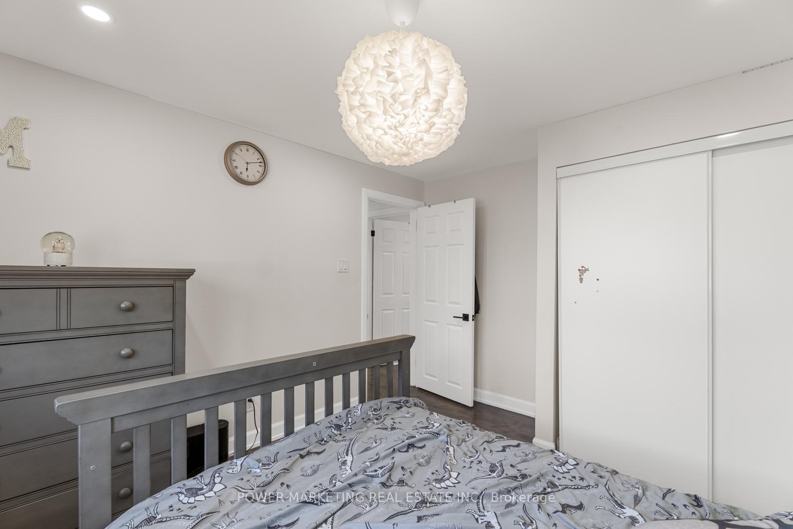Photo 22 of 2714 Hickson Crescent, Ottawa, Redwood Park — HOMEH