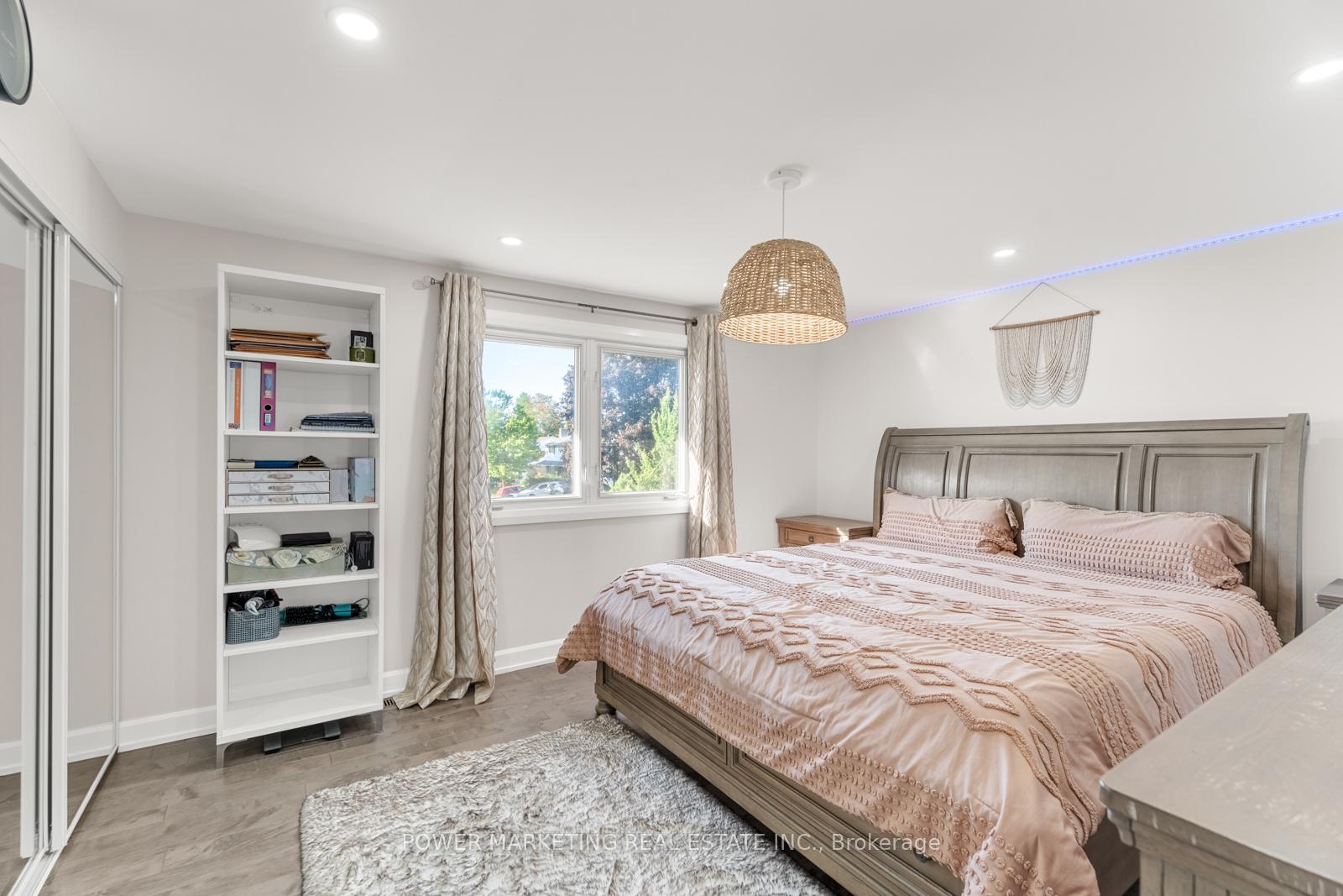Photo 23 of 2714 Hickson Crescent, Ottawa, Redwood Park — HOMEH