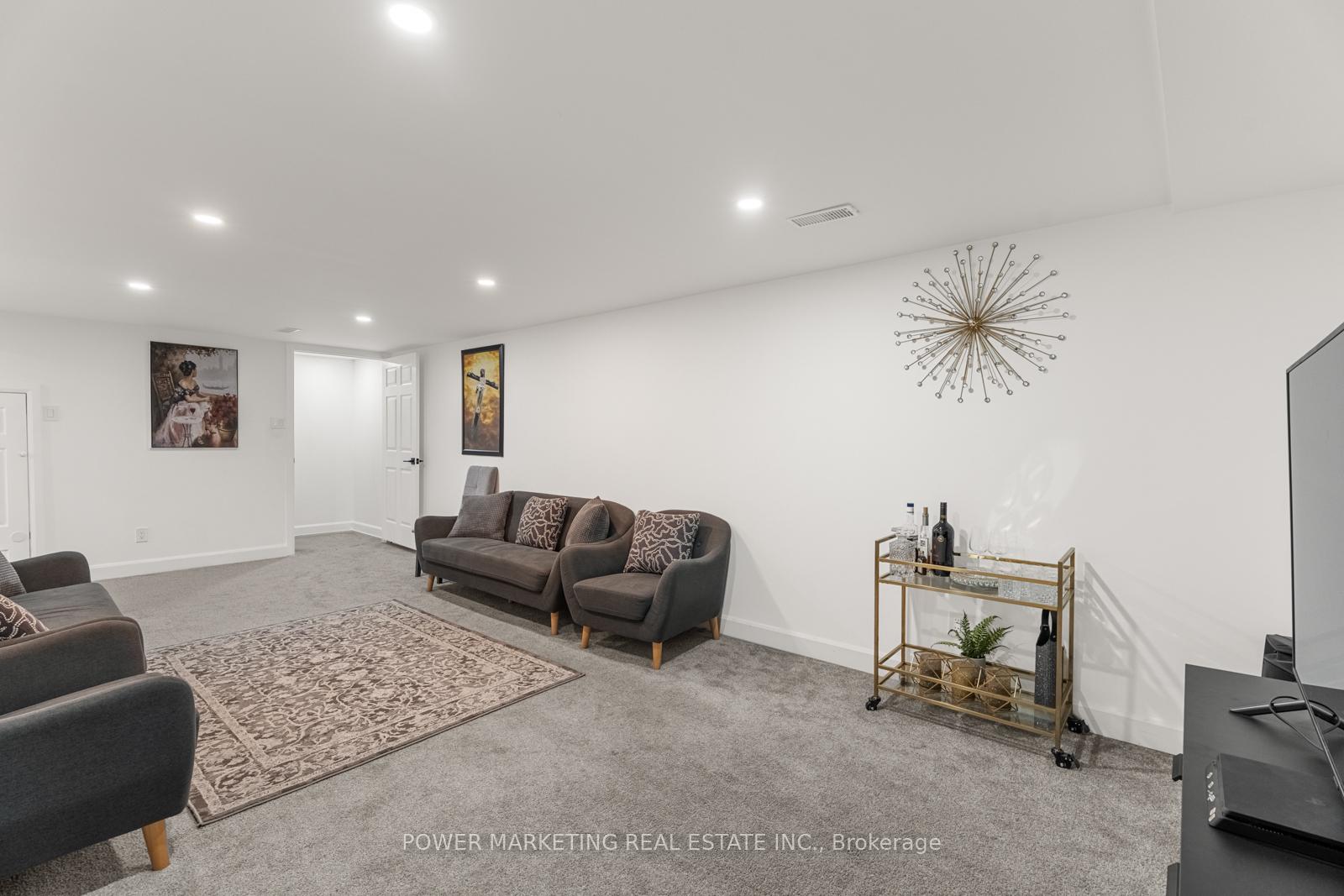 Photo 29 of 2714 Hickson Crescent, Ottawa, Redwood Park — HOMEH