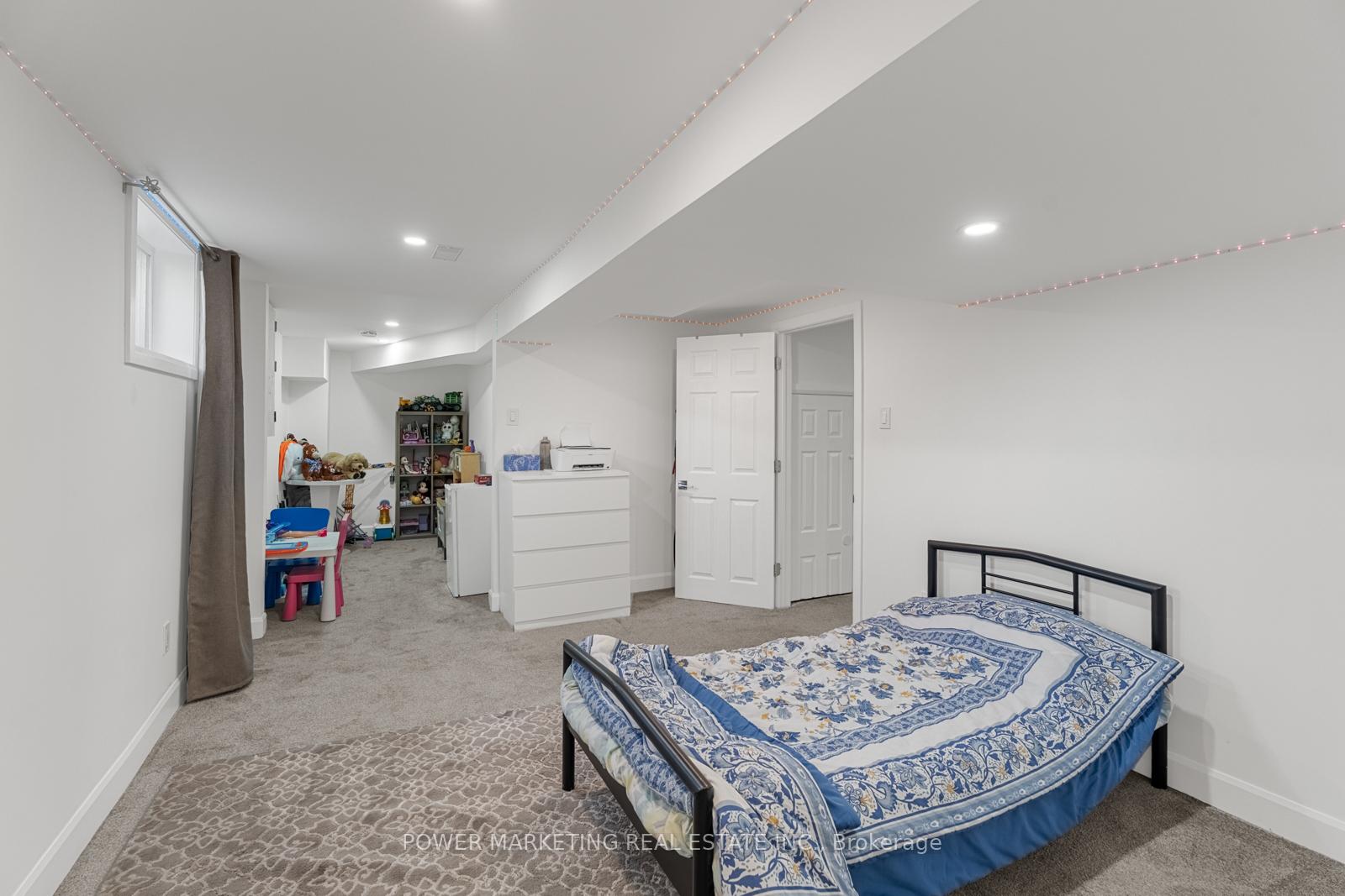 Photo 33 of 2714 Hickson Crescent, Ottawa, Redwood Park — HOMEH