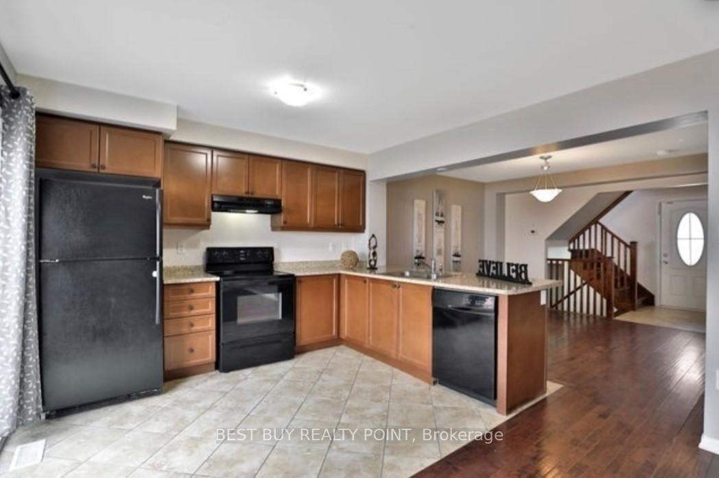 Photo 6 of 251 Mortimer Crescent, Milton, Harrison — HOMEH